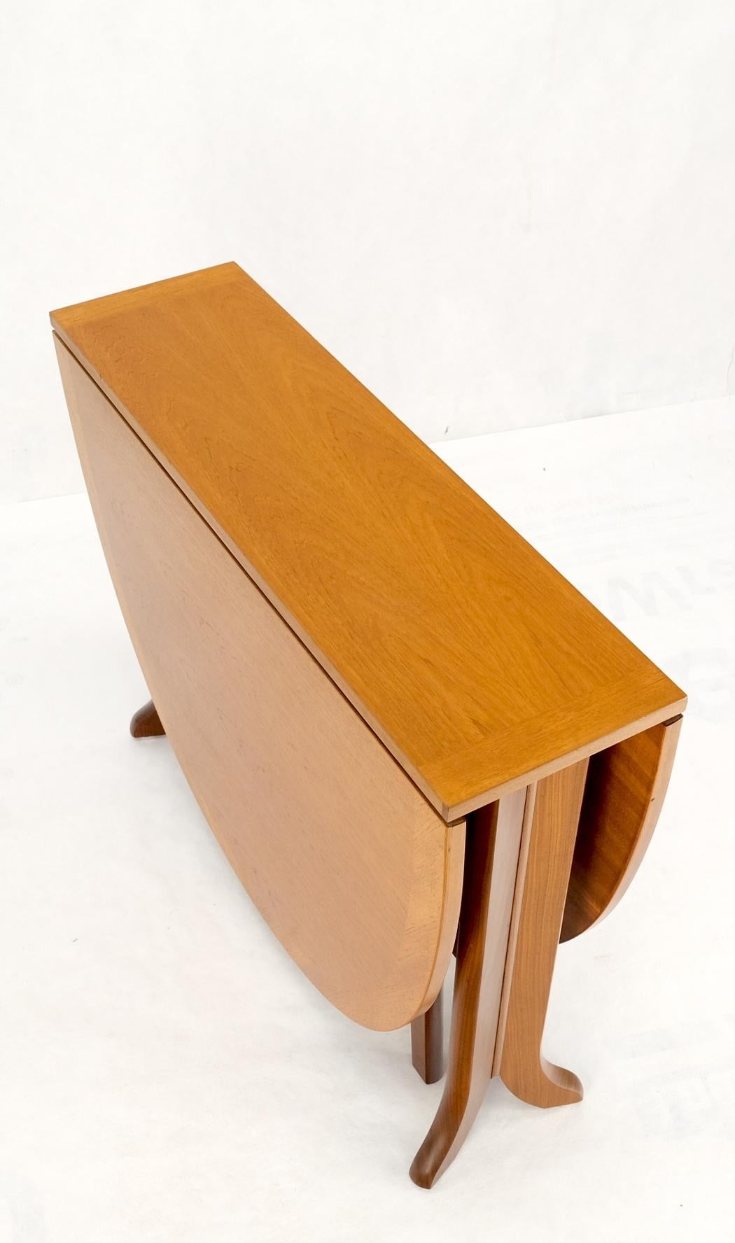 Danish Teak Mid-Century Modern Drop Leaf Gate Leg Dining Table For Sale 4