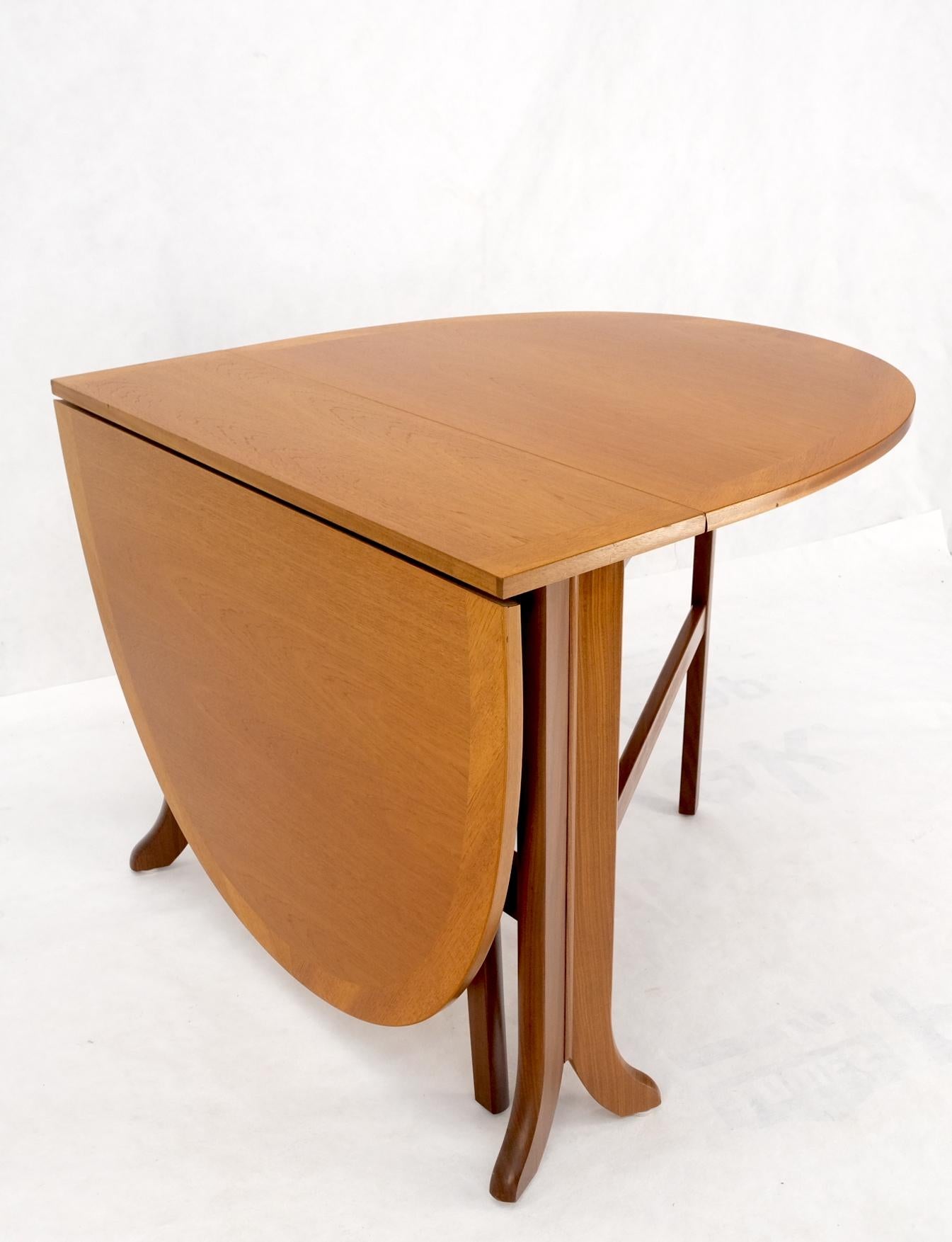 Danish Teak Mid-Century Modern Drop Leaf Gate Leg Dining Table For Sale 9