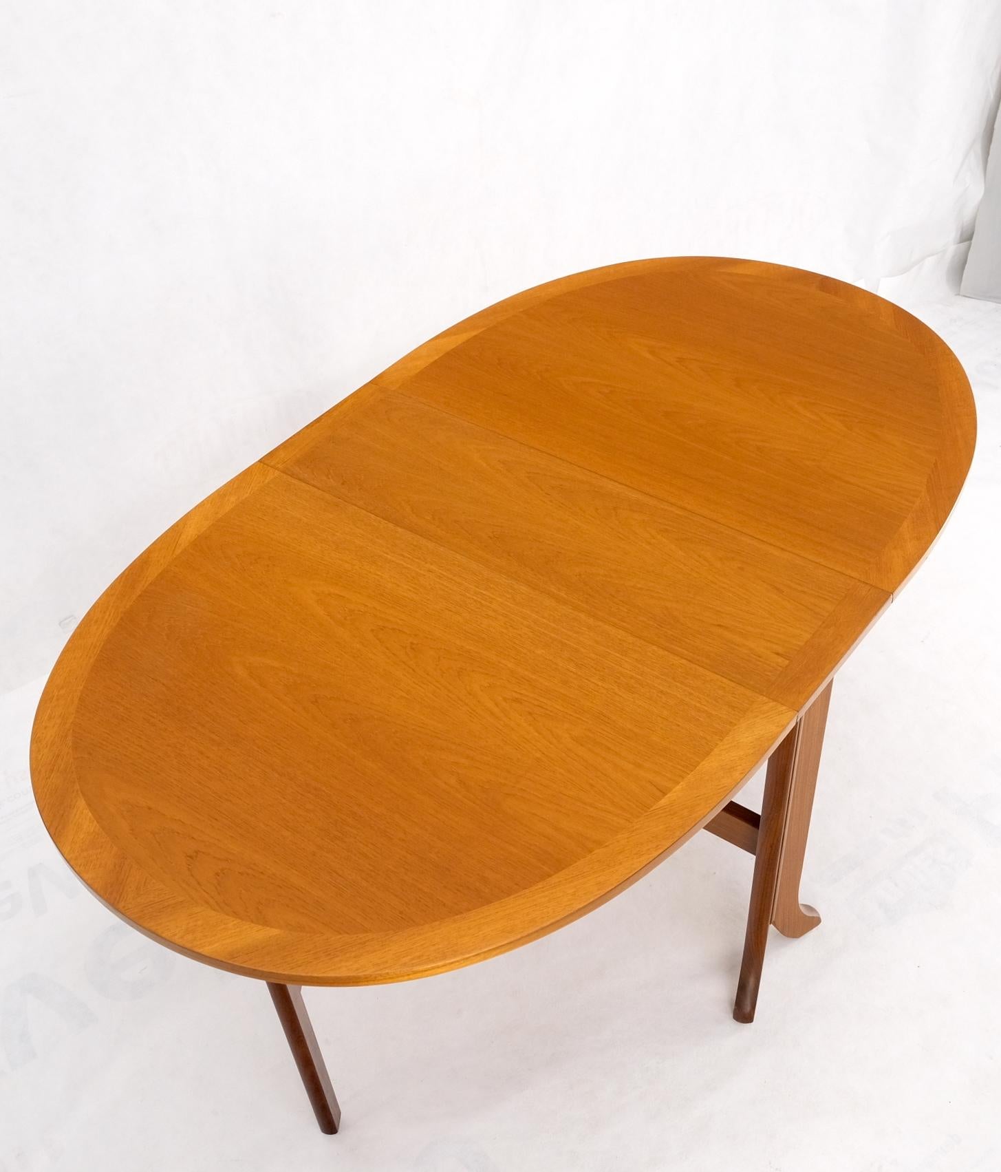 Danish Teak Mid-Century Modern Drop Leaf Gate Leg Dining Table For Sale 11