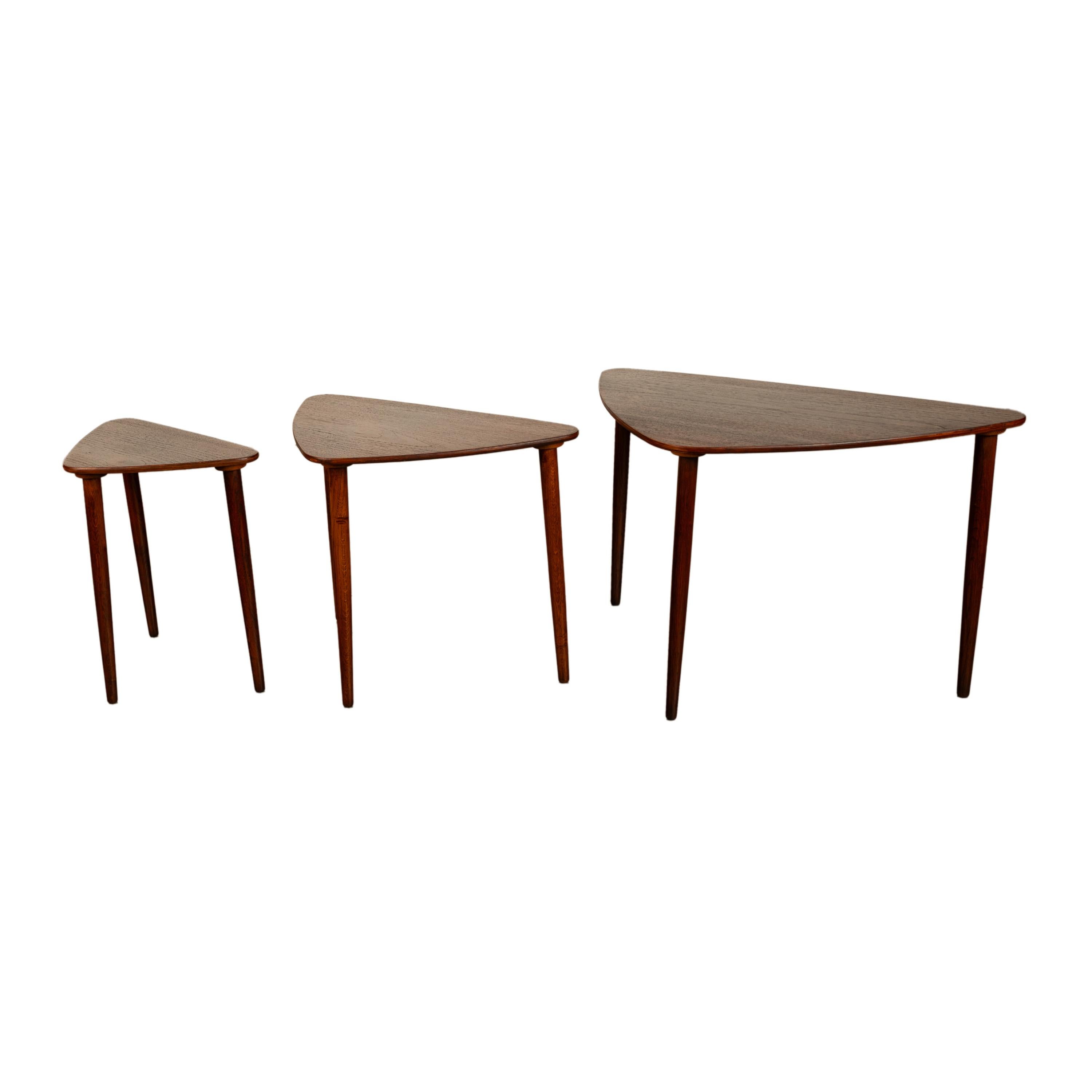 Danish Teak Mid Century Modern Guitar Pick Set 3 Nesting Tables Mogens Kold 1960 For Sale 6