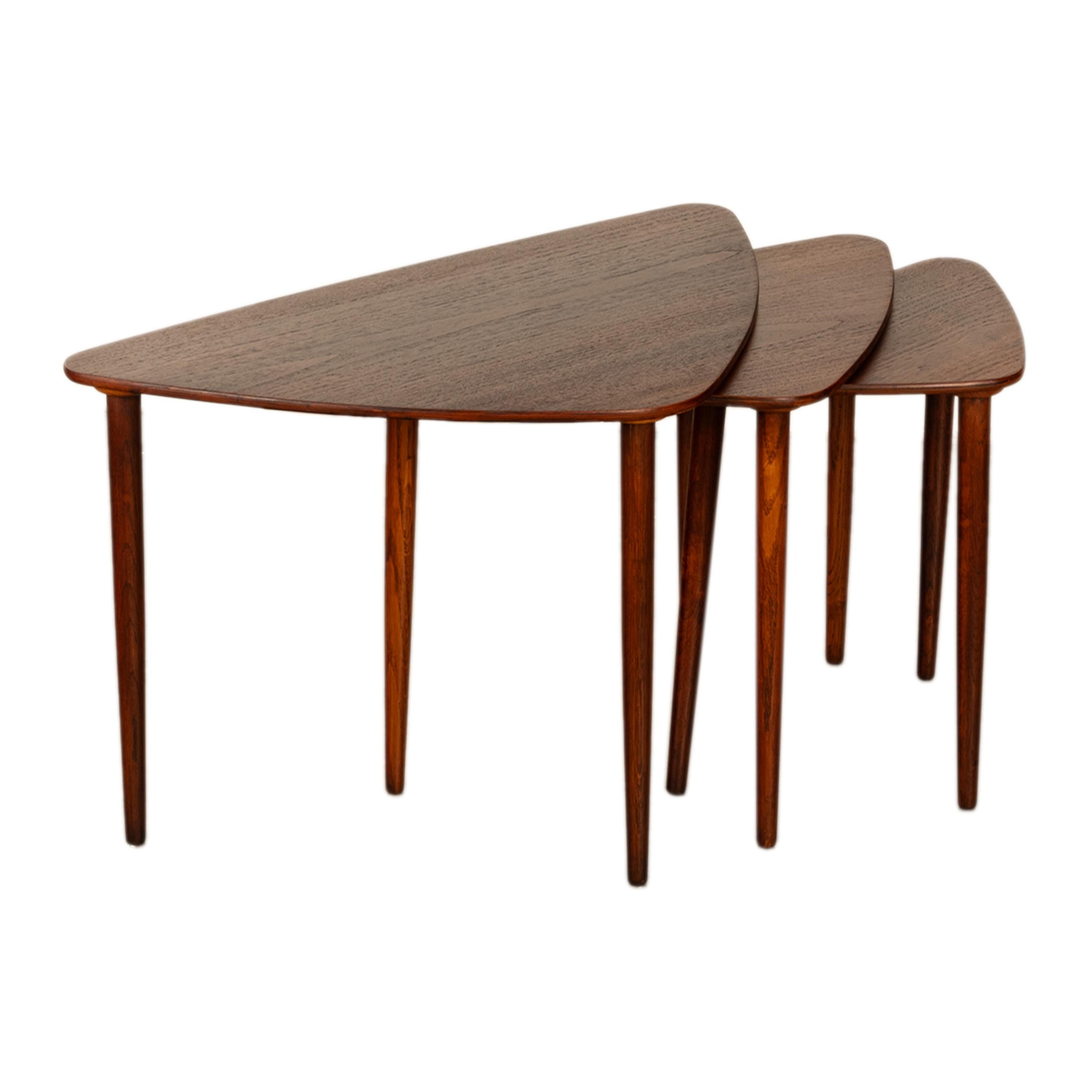 Danish Teak Mid Century Modern Guitar Pick Set 3 Nesting Tables Mogens Kold 1960 For Sale 7