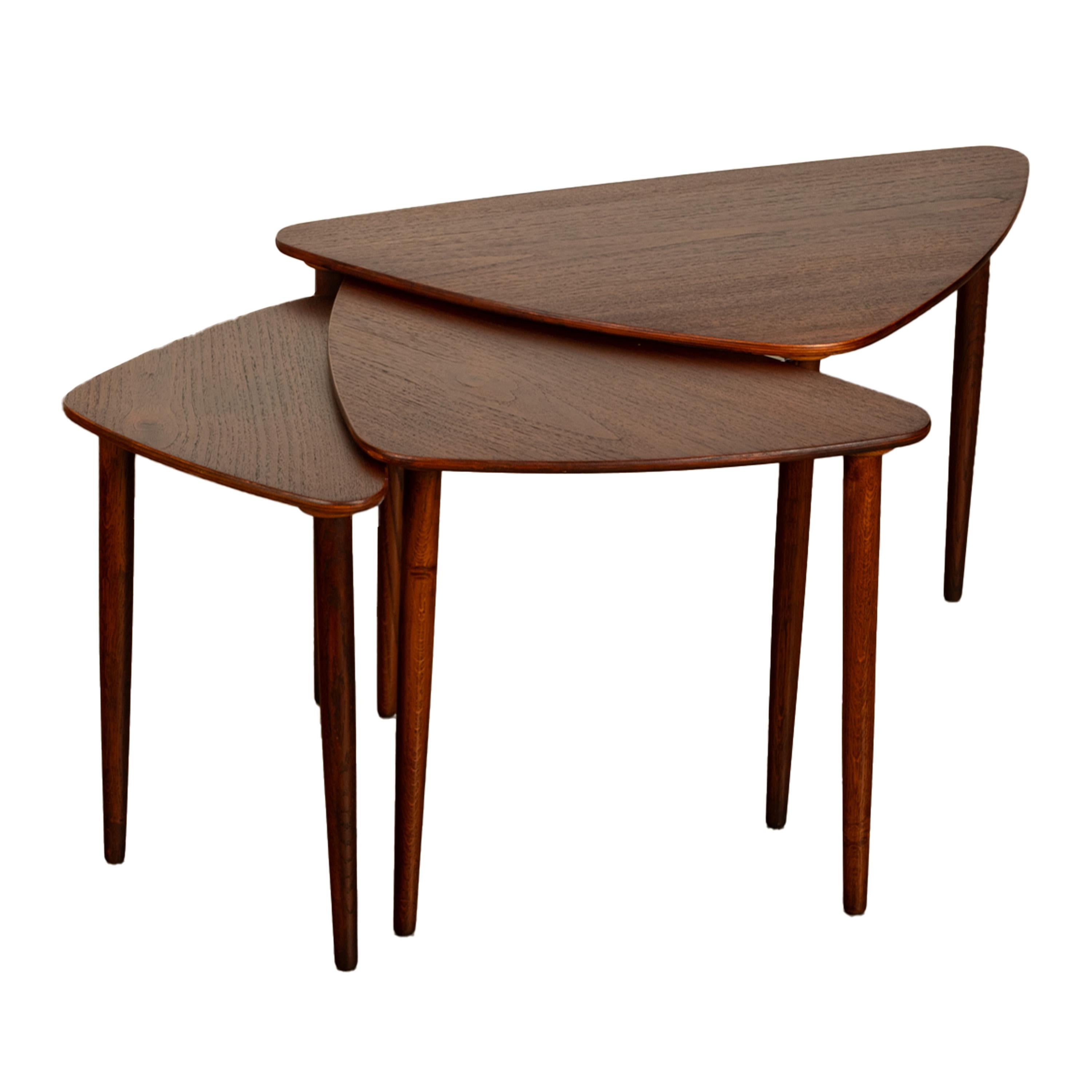 Danish Teak Mid Century Modern Guitar Pick Set 3 Nesting Tables Mogens Kold 1960 For Sale 12