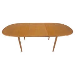 Tavolo da pranzo ovale danese moderno in teak Butterfly Pop Up con foglie autoconservanti MINT