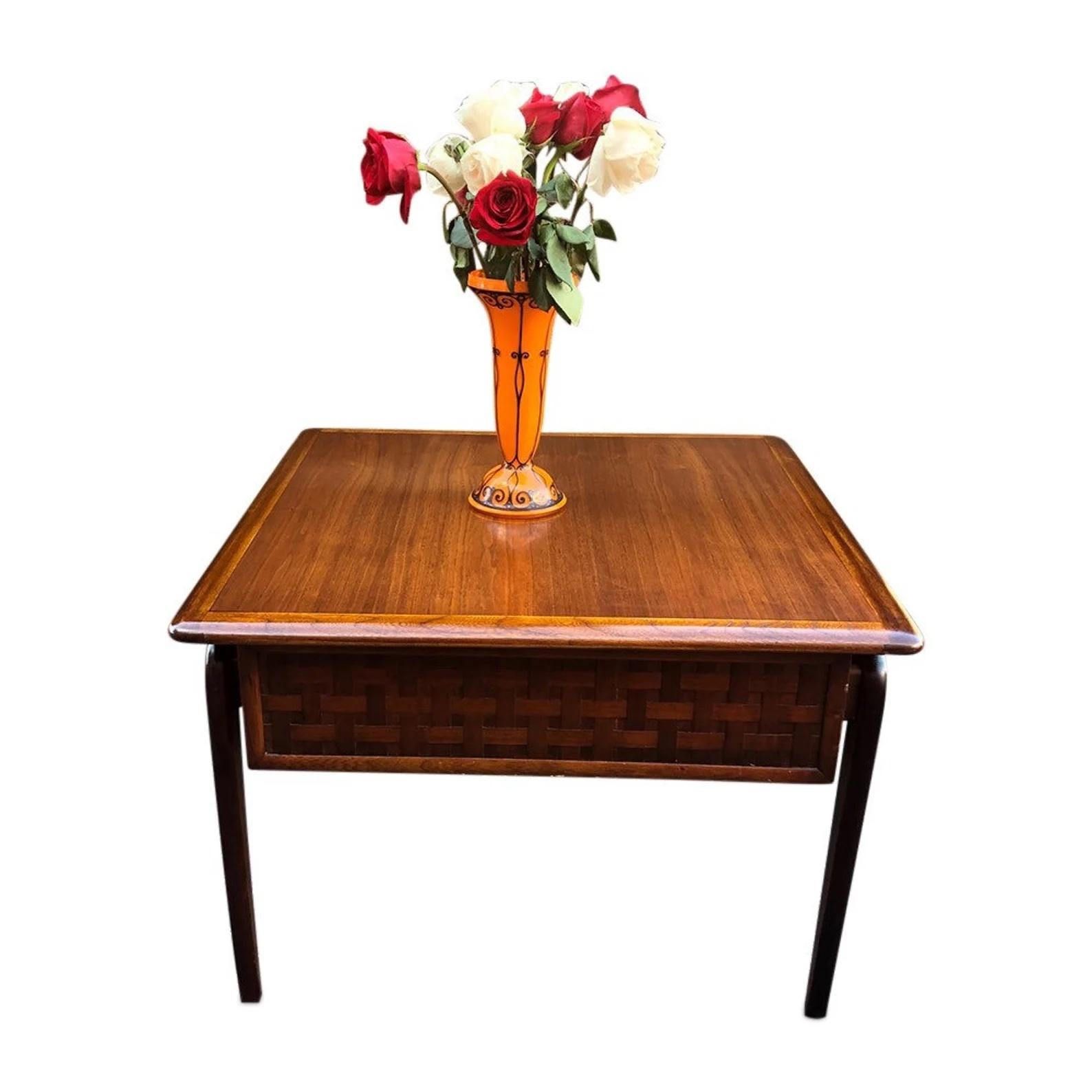 Danish teak Mid-Century Wooden Modern Coffee Side Table In Good Condition In Hudson, NY