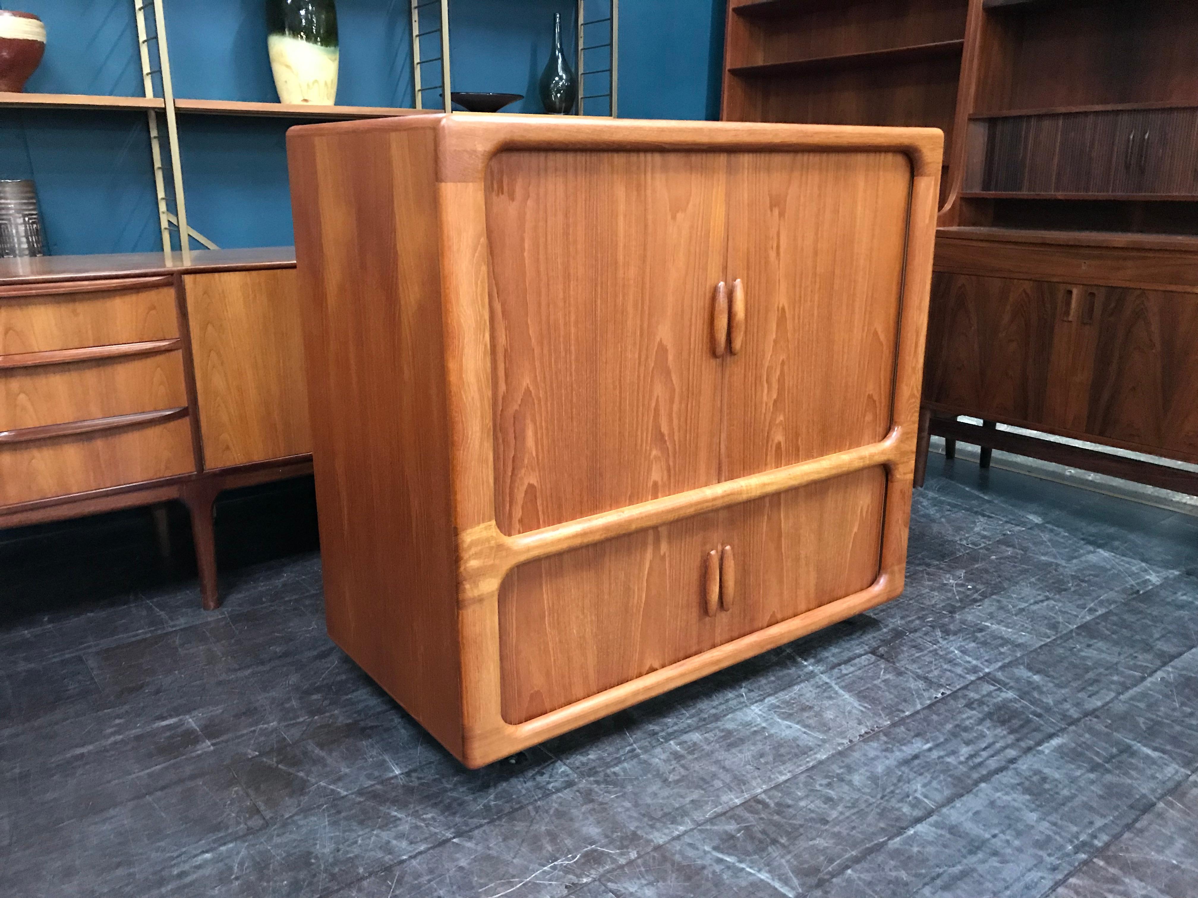 Danish Teak Midcentury Sideboard or Media Unit with Tambour Doors by Dyrlund For Sale 3
