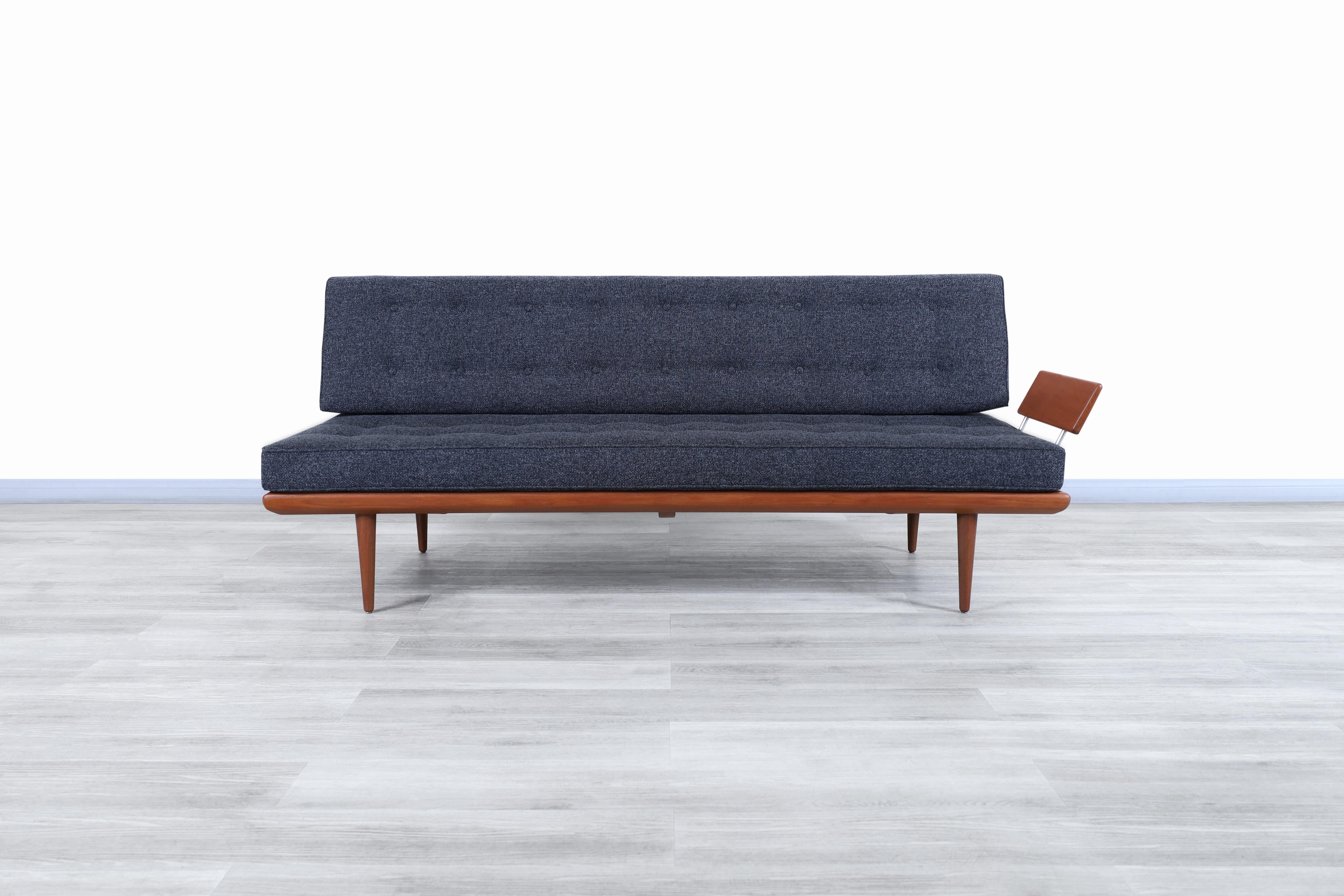 Dänisches Teakholz-Sofa „Minerva“ von Peter Hvidt & Orla Molgaard-Nielsen im Angebot 4