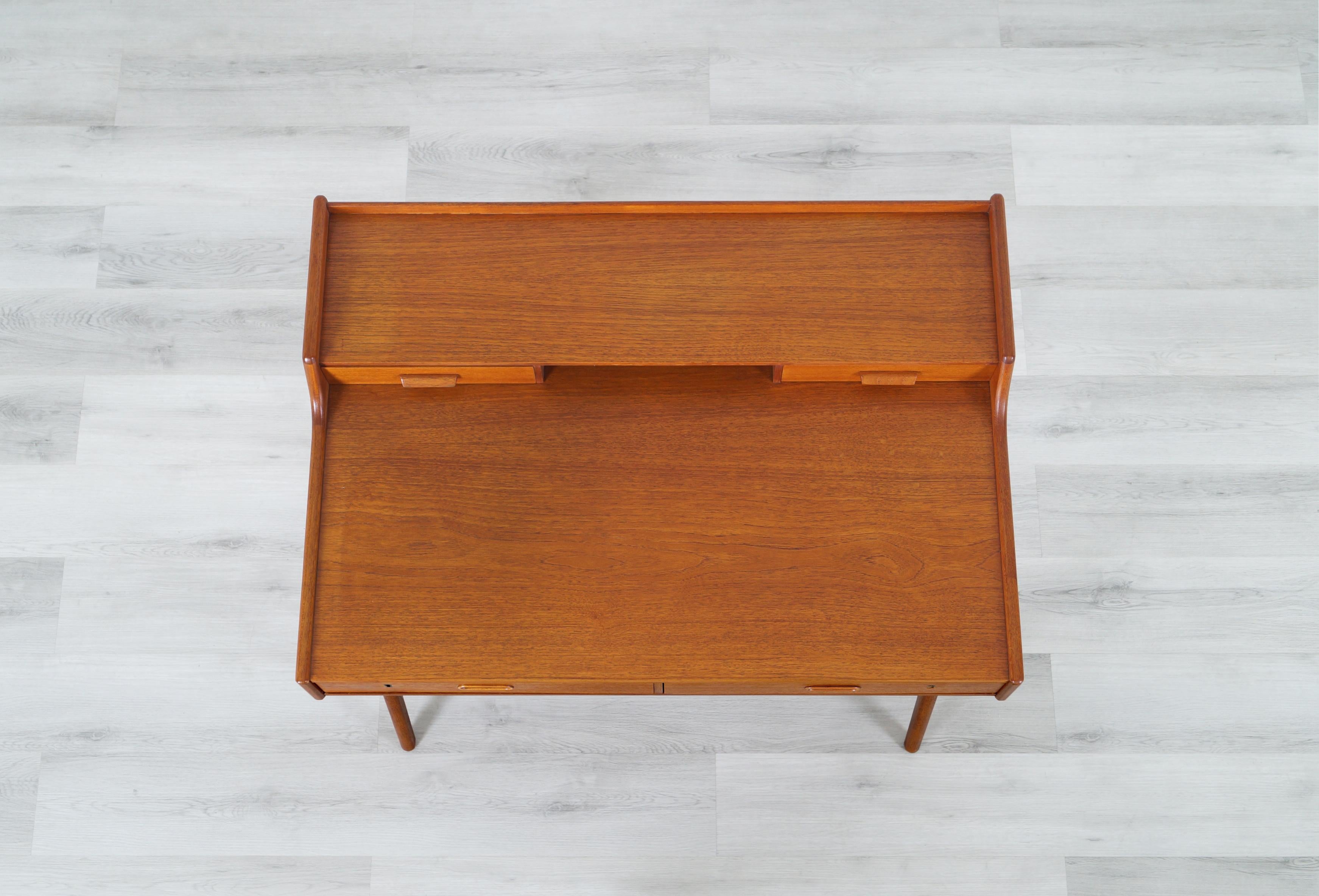 Danish Teak Model #64 Desk by Arne Wahl Iversen 8