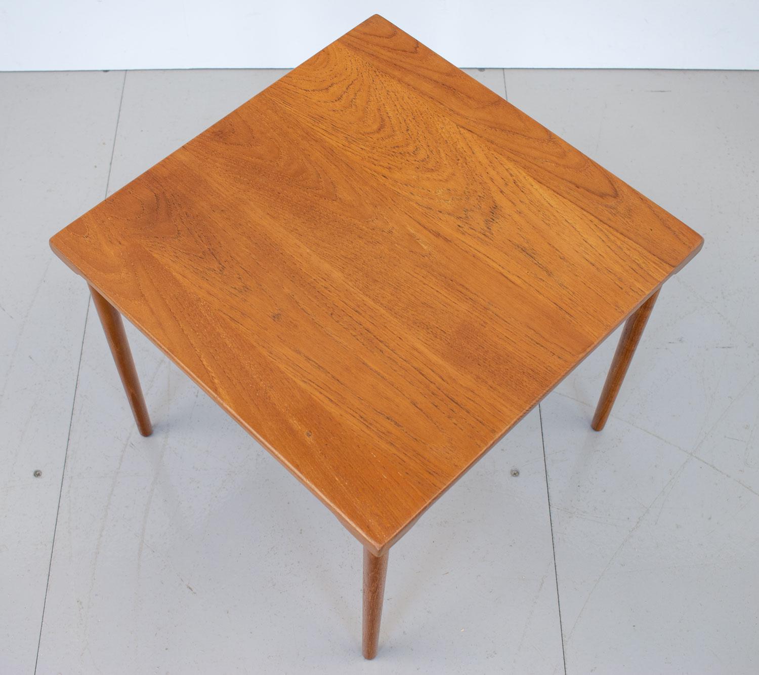 Varnished Danish Teak Model FD544 Side Table by France and Son, 1950s For Sale