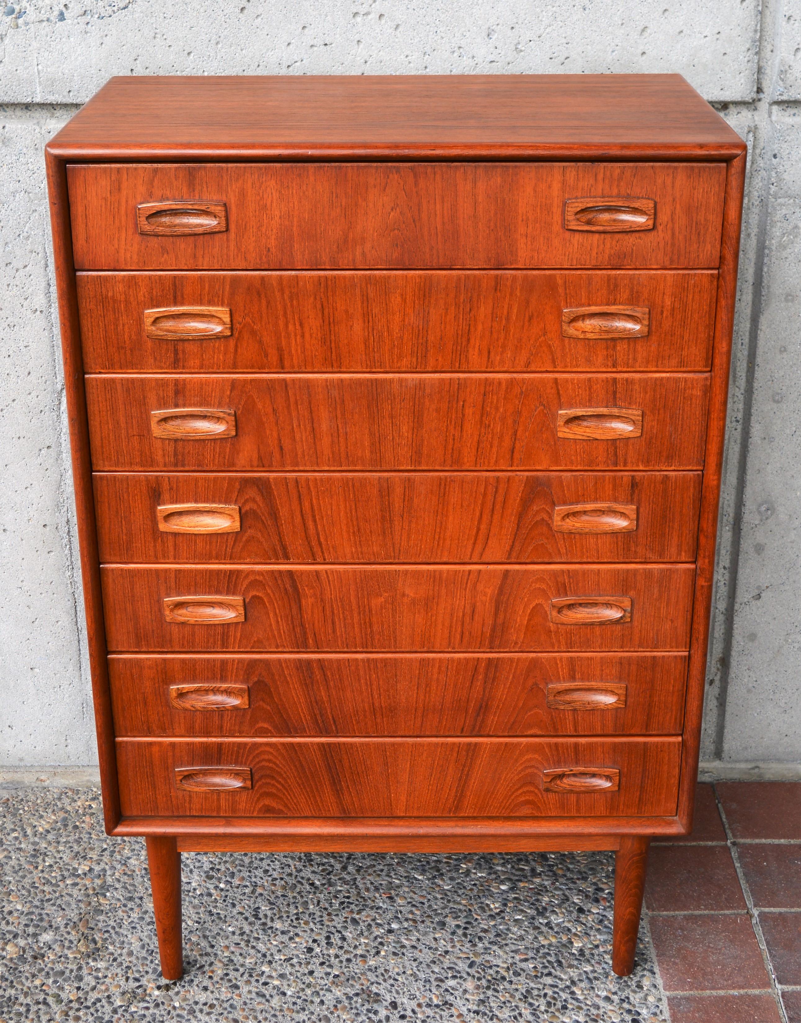Danish Teak Narrow Highboy Dresser / Chest of Drawers by Arne Hovmand Olsen 4