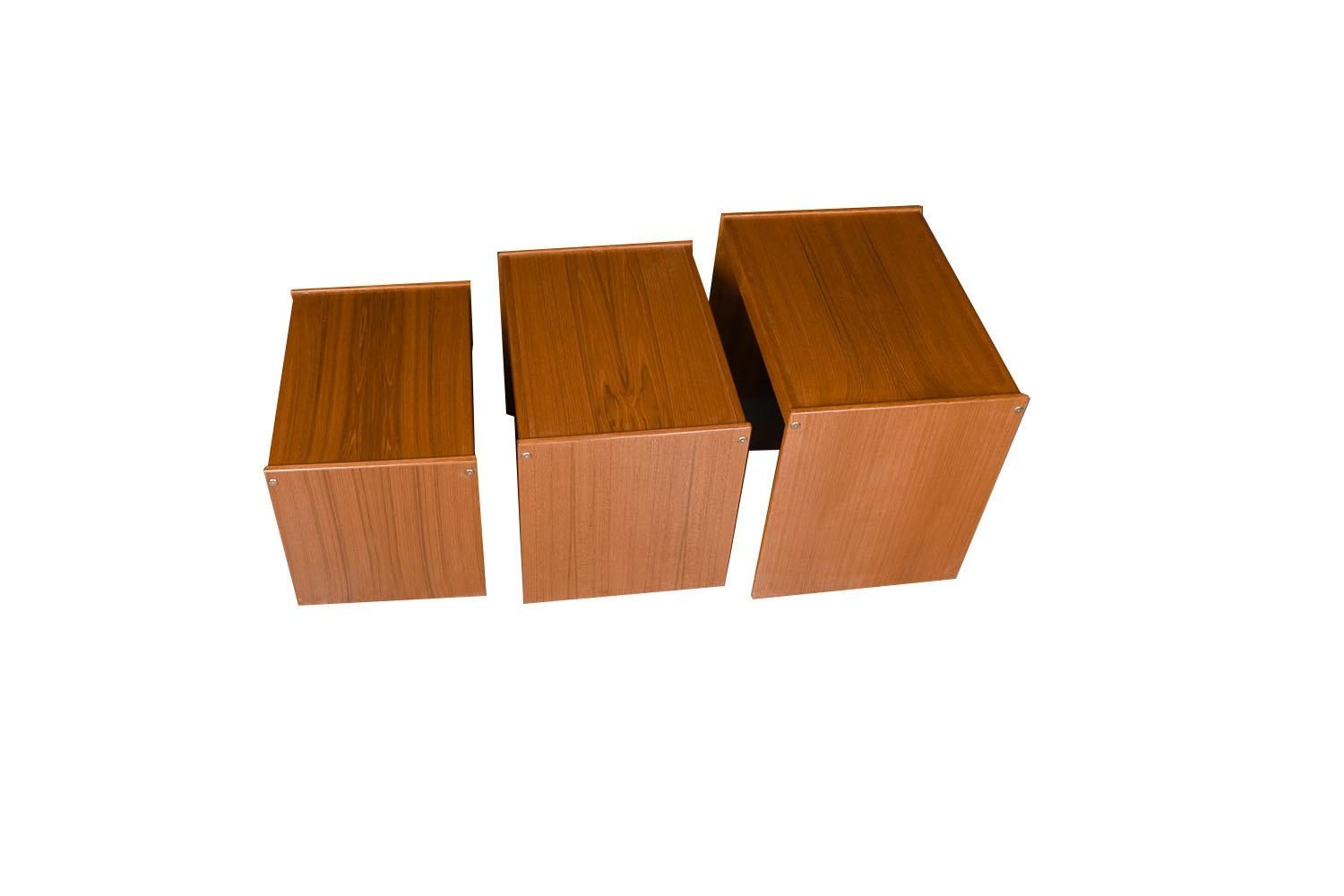 Danish Teak Nesting Tables Mid-Century Denmark In Good Condition For Sale In Baltimore, MD