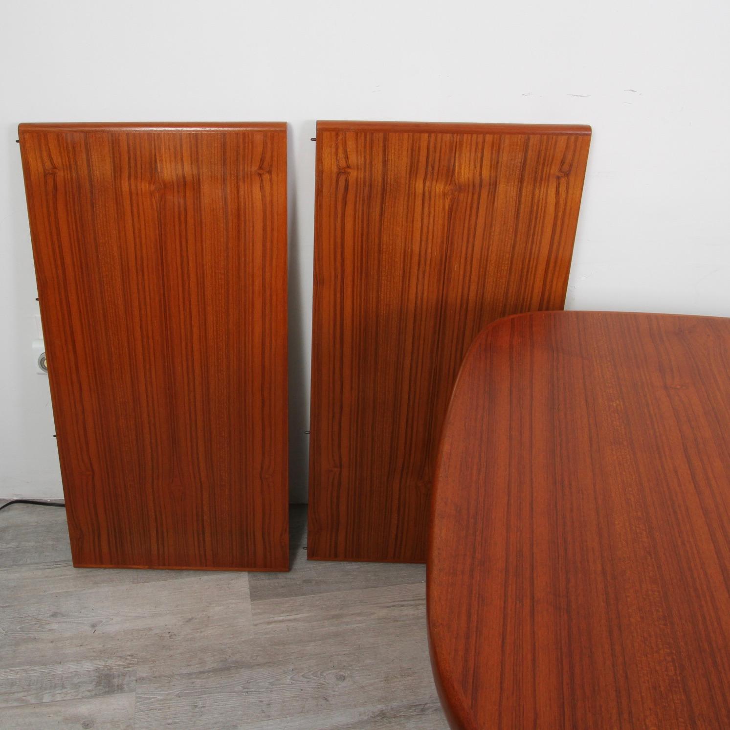 20th Century  Danish Teak Oval Dining Table from Rasmus Solberg, 1960s For Sale