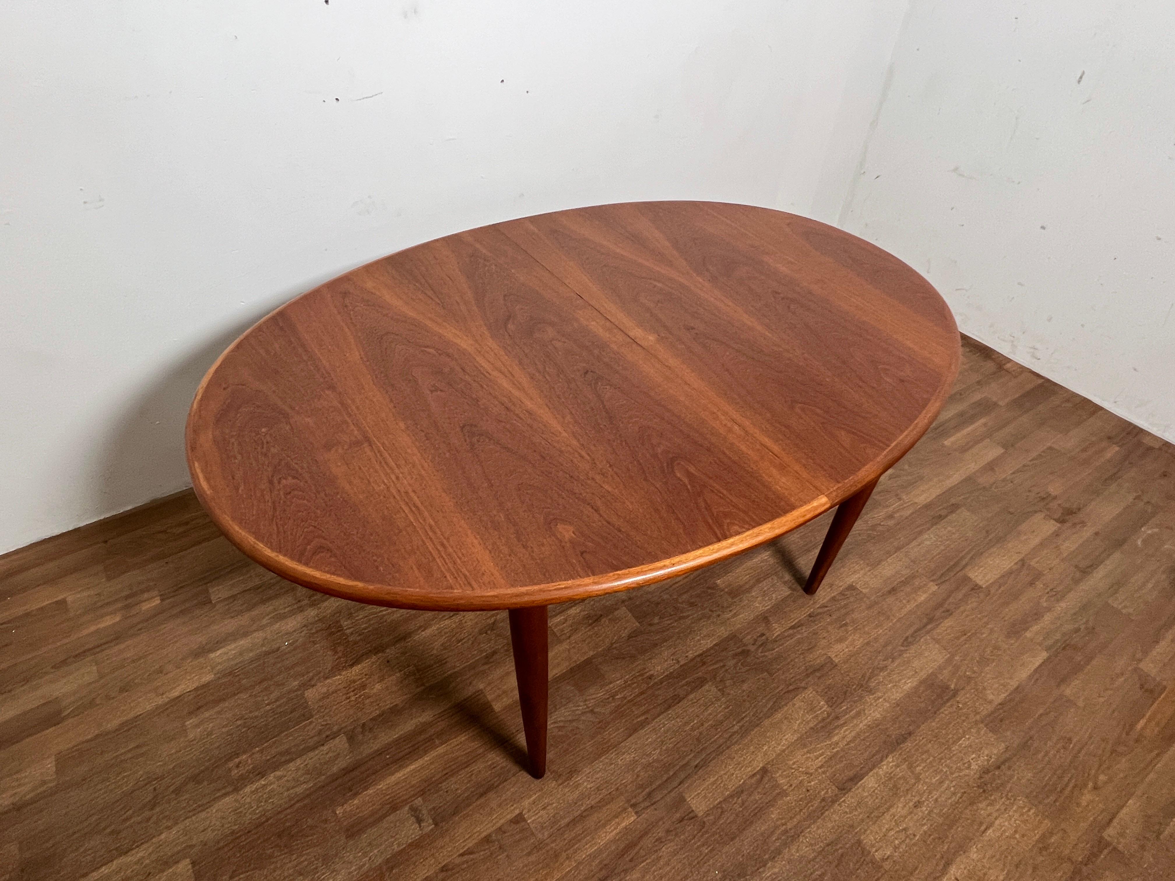Scandinavian Modern Danish Teak Oval Dining Table With Two Leaves by Gudme, Circa 1960s