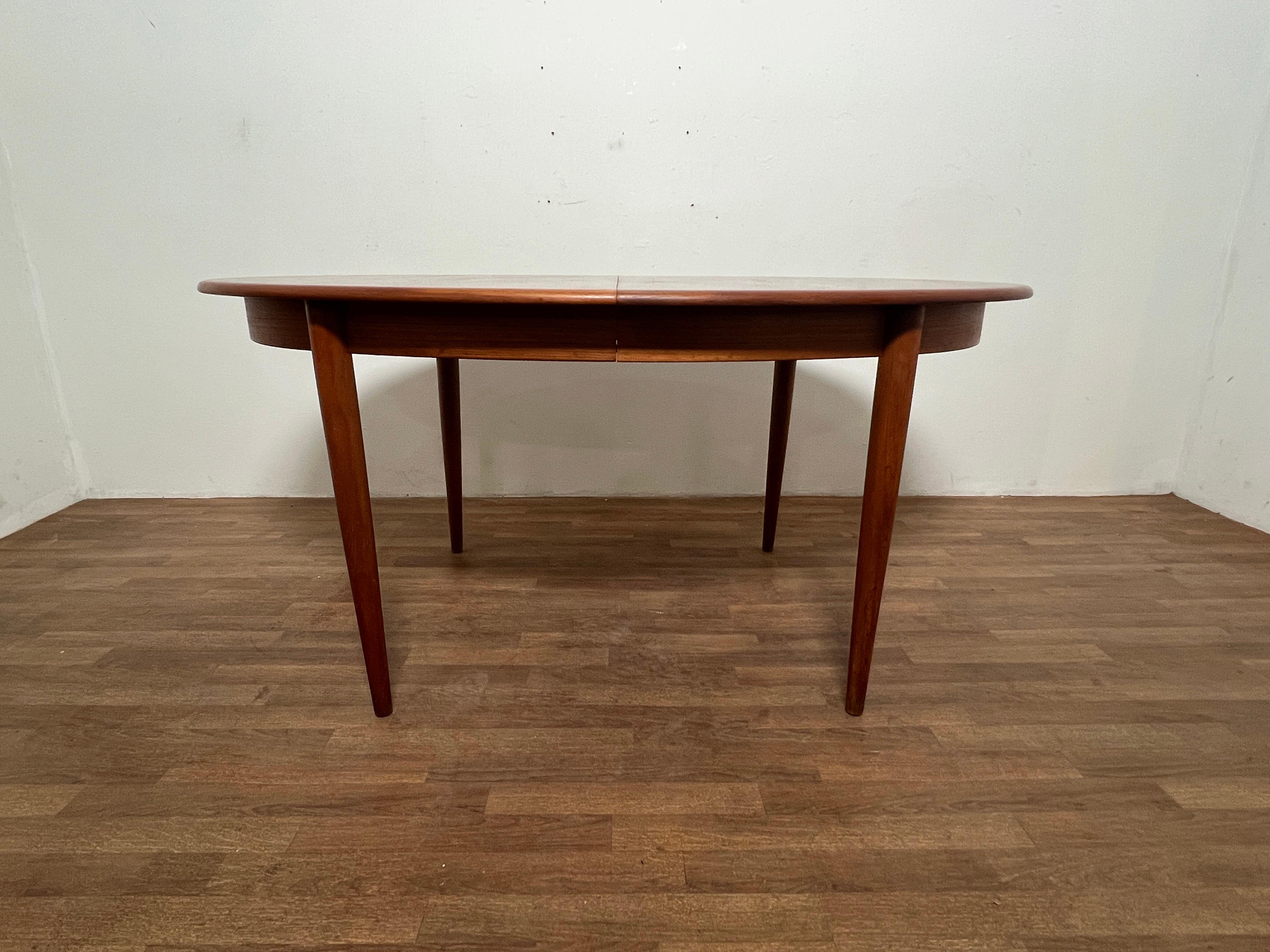 Danish Teak Oval Dining Table With Two Leaves by Gudme, Circa 1960s 3