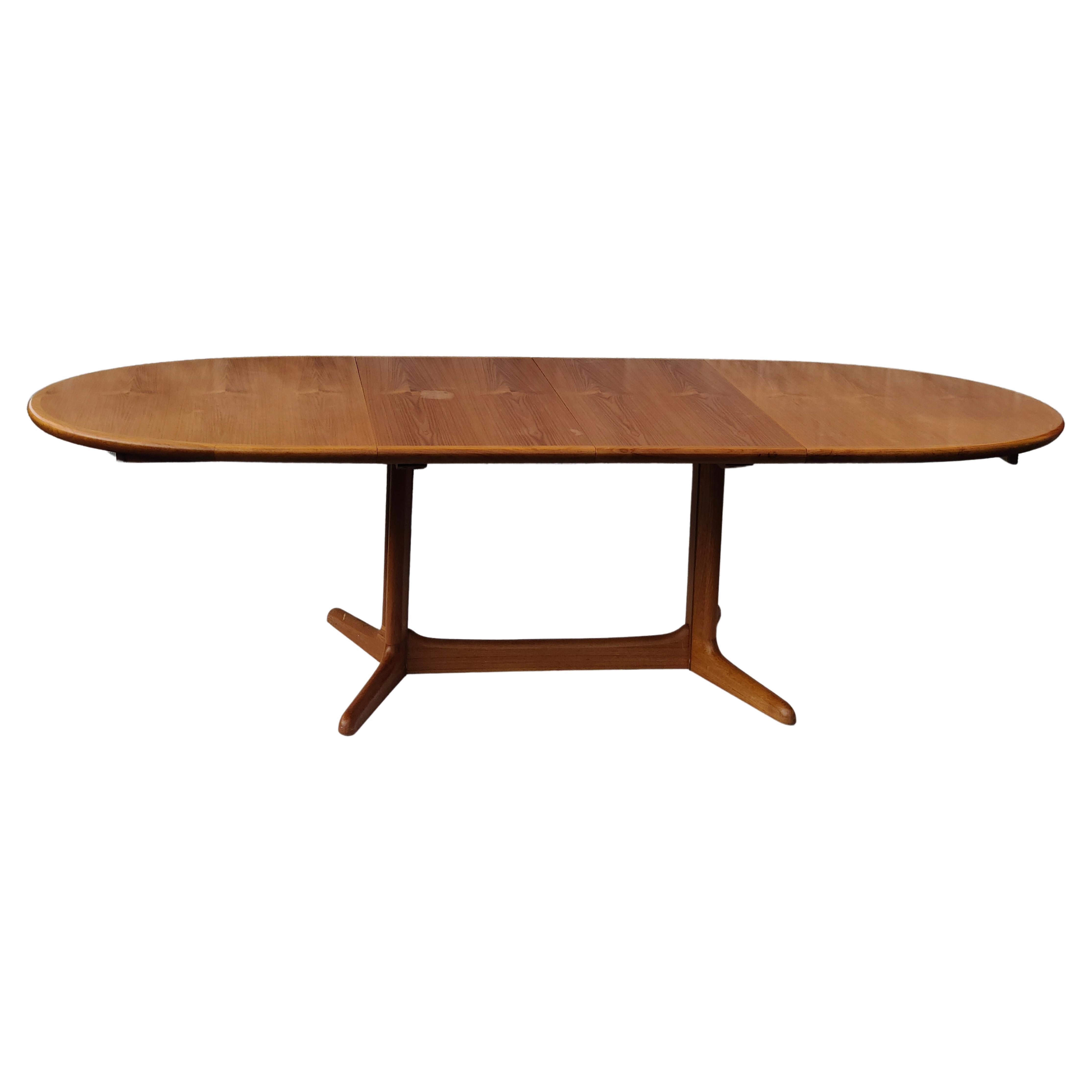 Danish Teak Oval Extension Dining Table by Rasmus In Good Condition In Fraser, MI
