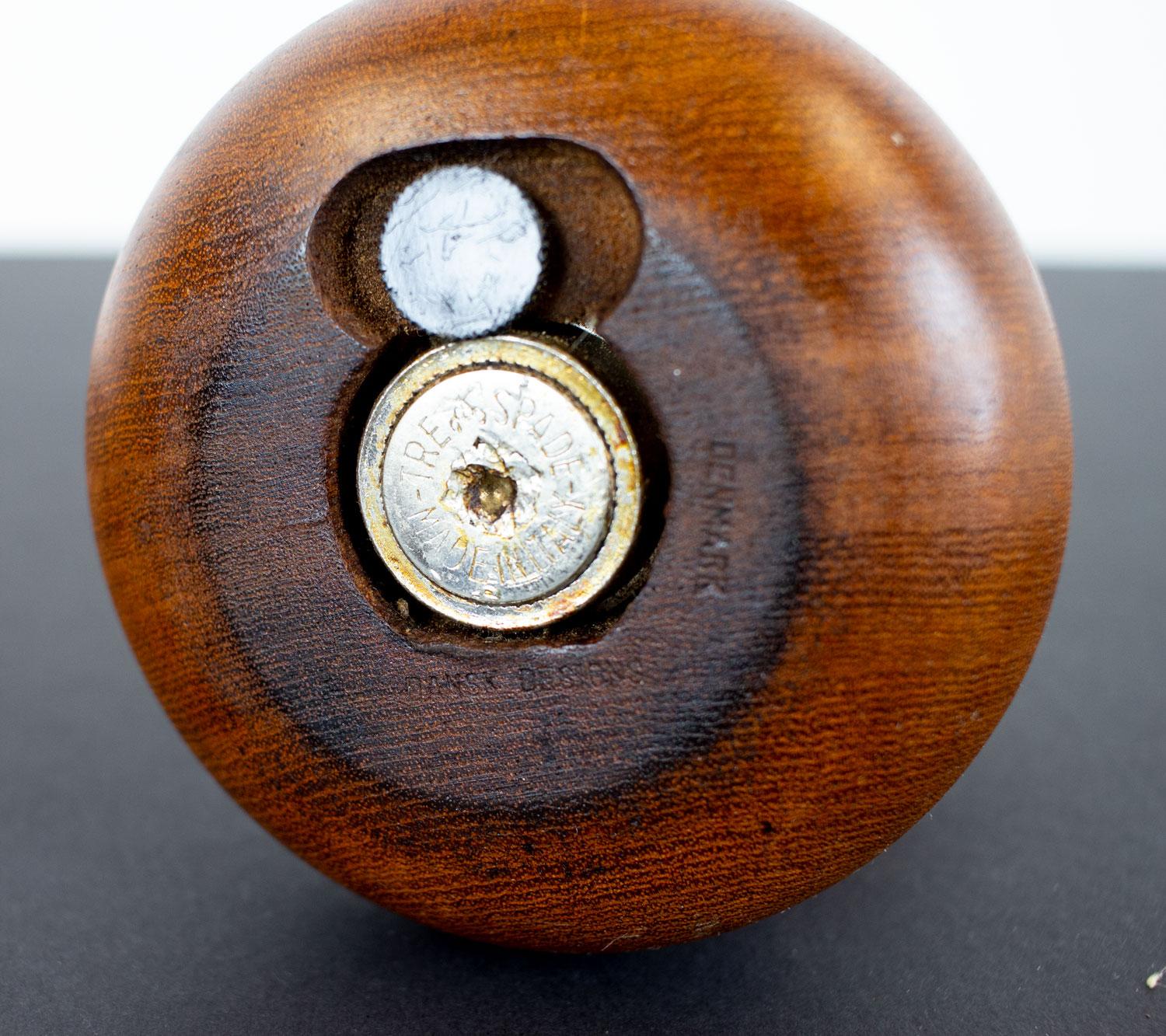 Danish Teak Pepper Mill by Jens Quistgaard for Dansk, 1960s In Fair Condition In Southampton, GB