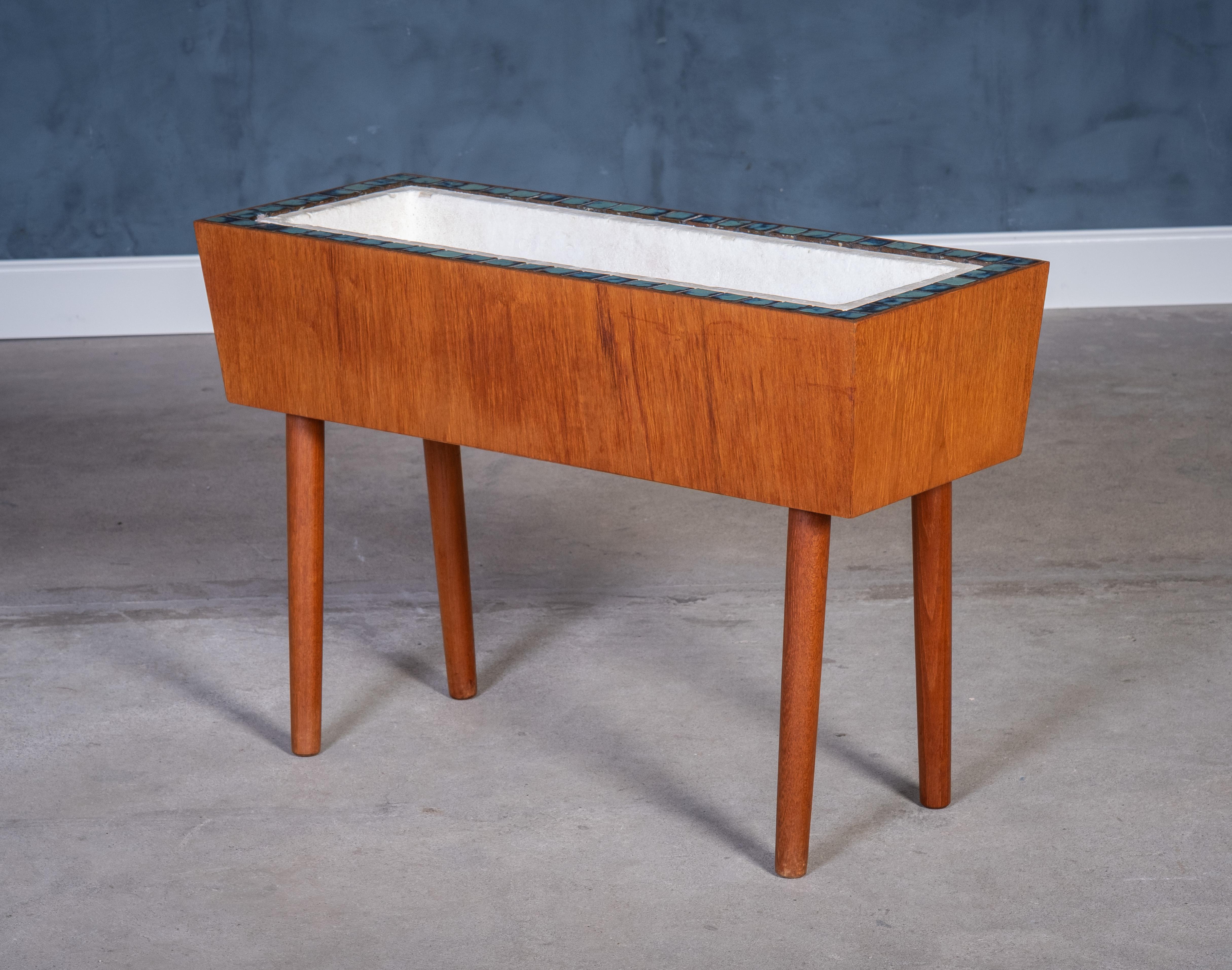 Mid-Century Modern Danish Teak Planter, 1960s For Sale