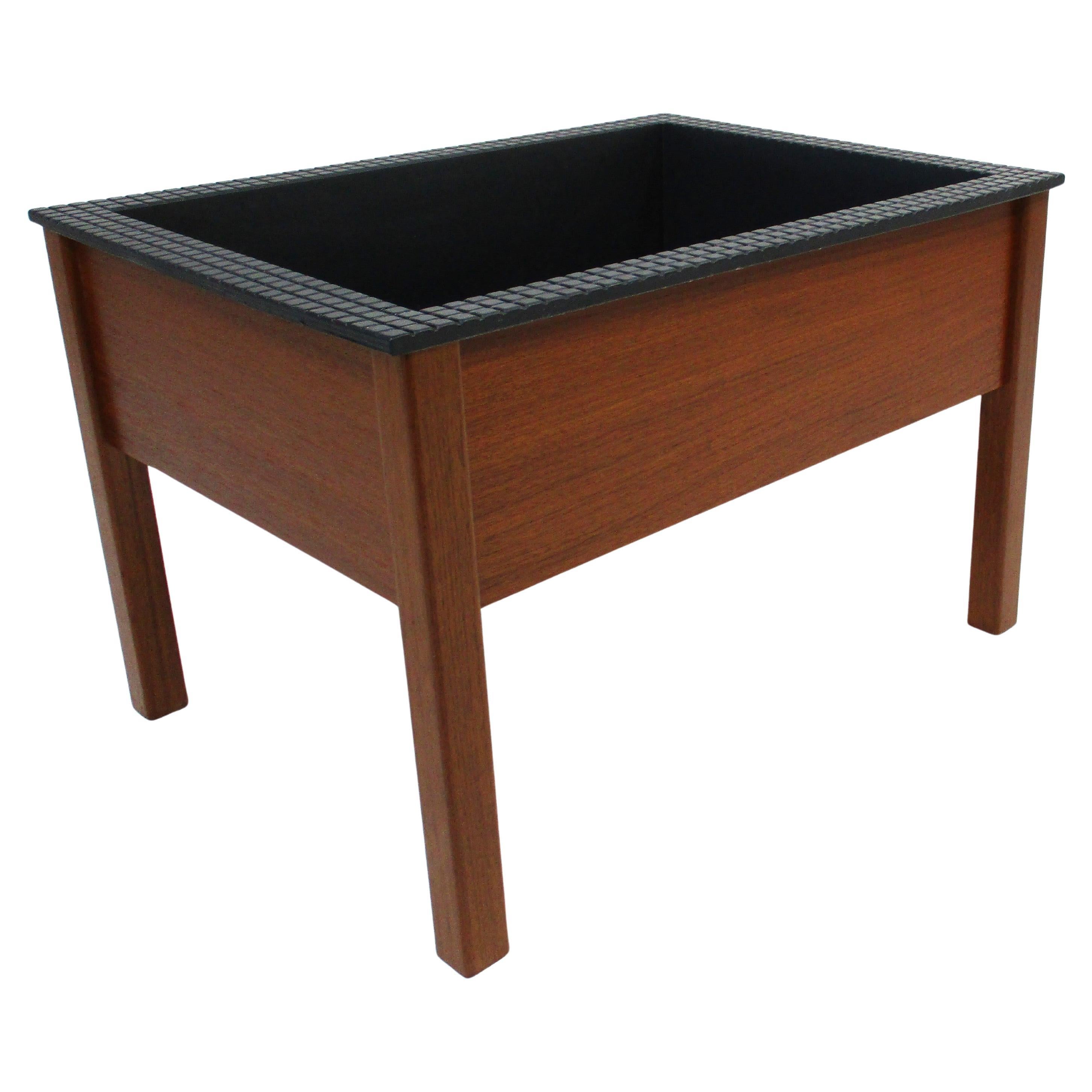 Jardinière danoise en teck avec insert dans le style de Spottrup -Stolefabrik