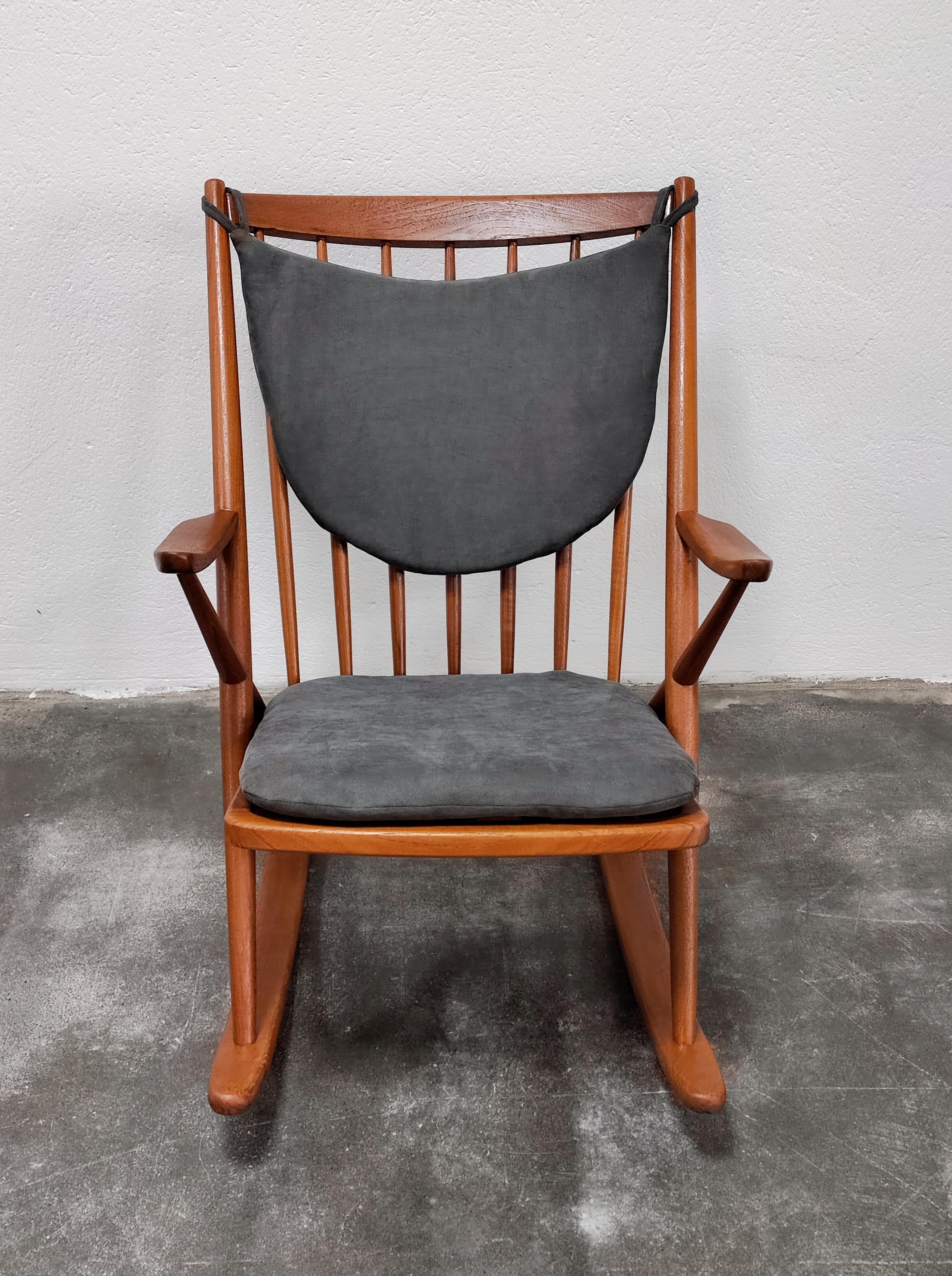 Danish Teak Rocking Chair Model 182 by Frank Reenskaug for Bramin, Denmark 1950s For Sale 3
