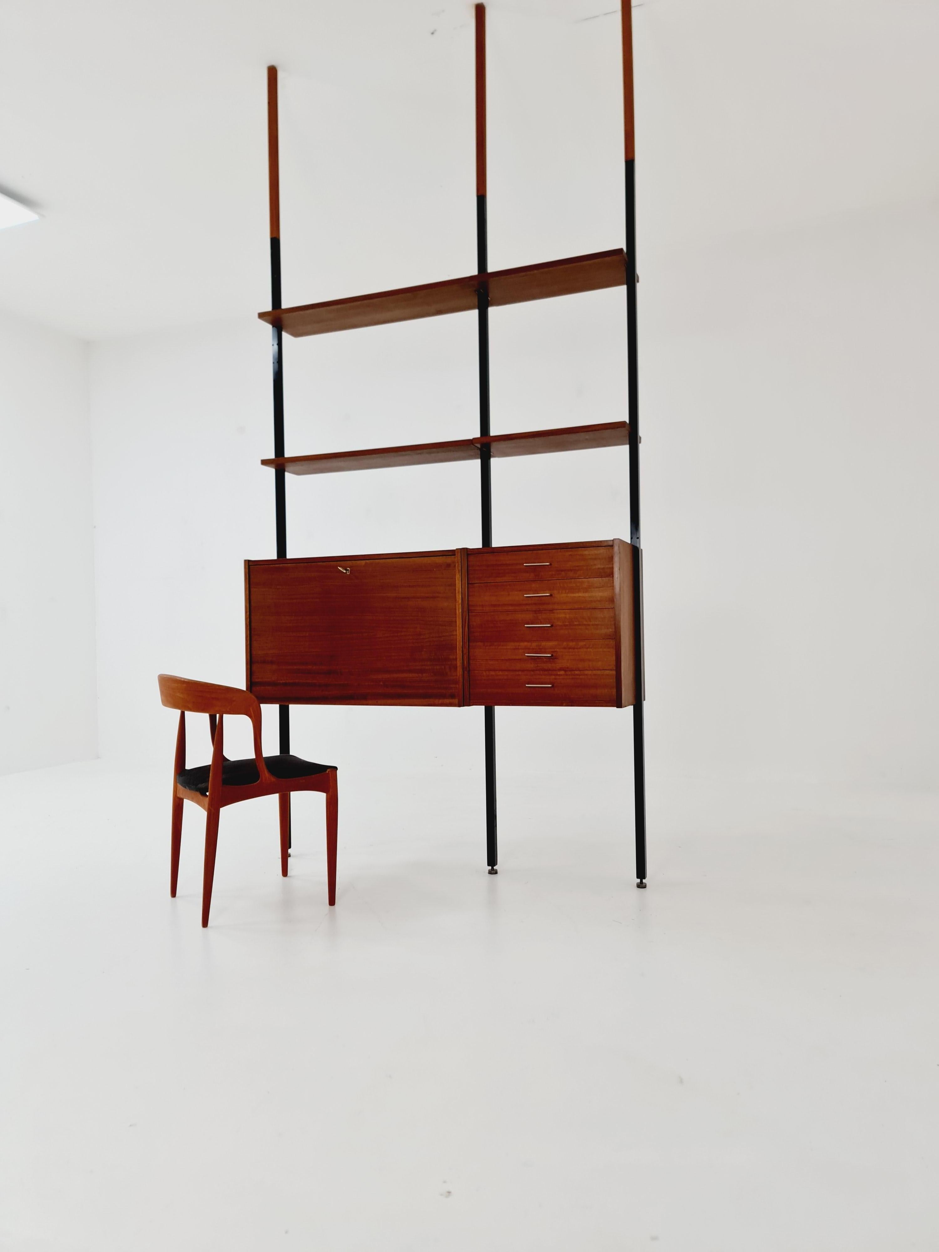 Danish teak room divider vintage library bookcase 

Modular shelf-system , 1960s

Bookcase - Mobile Bar composed of Two  modules joined together. Original vintage 60s.

Dimensions:
Height: 220--260  cm
Width: 140  cm
Depth: 26 --32 cm

It is in