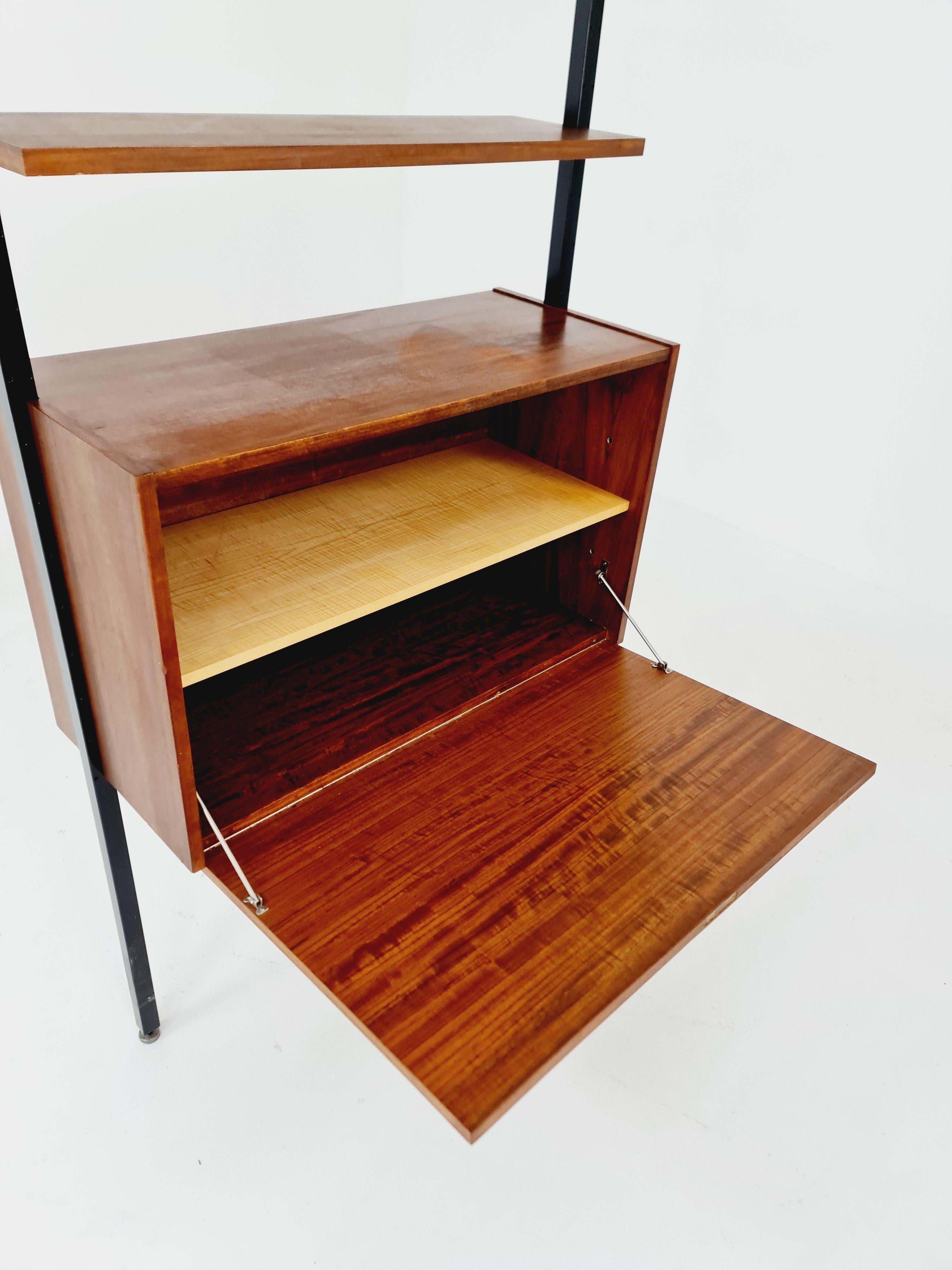 Danish teak room divider modular vintage library bookcase shelf-system , 1960s In Good Condition For Sale In Gaggenau, DE