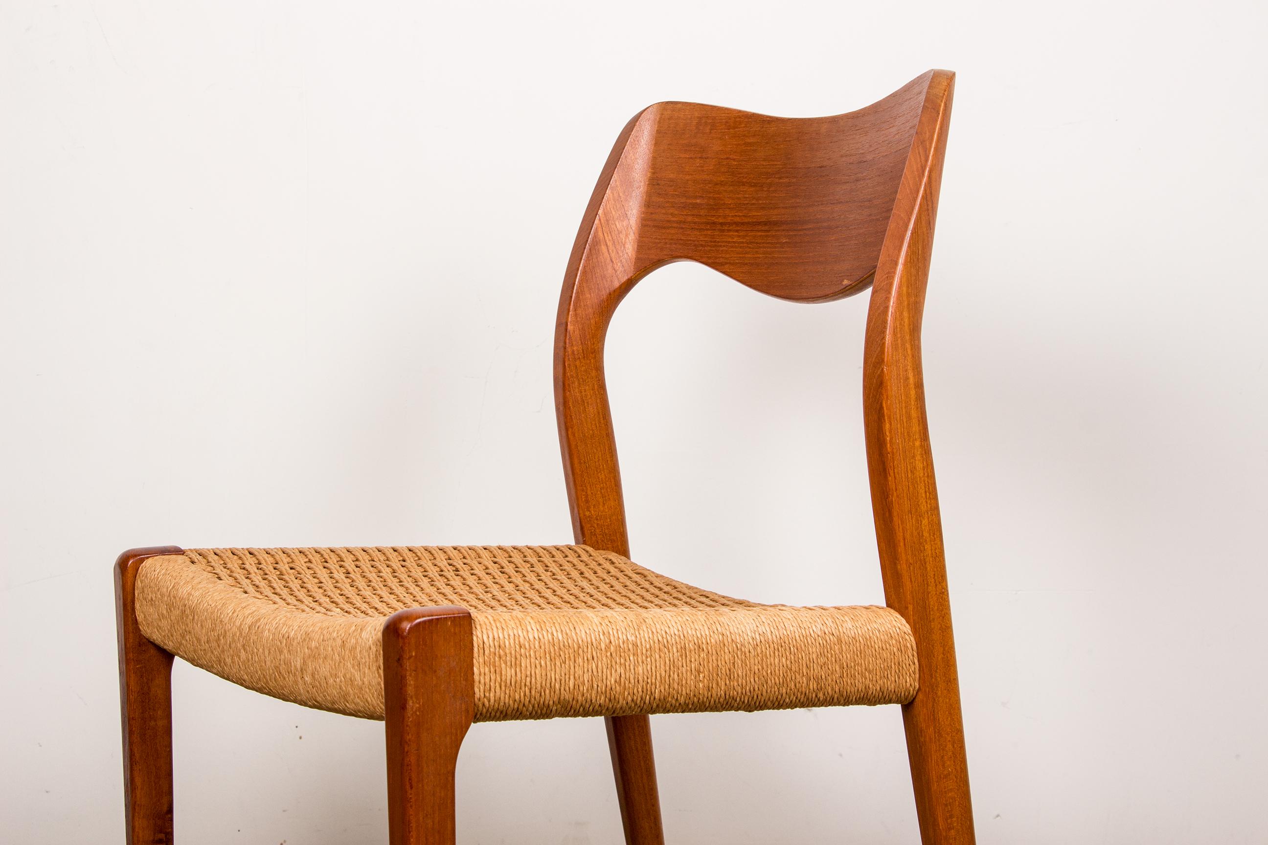 Danish Teak & Rope Chairs Model 71 Chairs by Niels Moller, 1960 In Excellent Condition In JOINVILLE-LE-PONT, FR