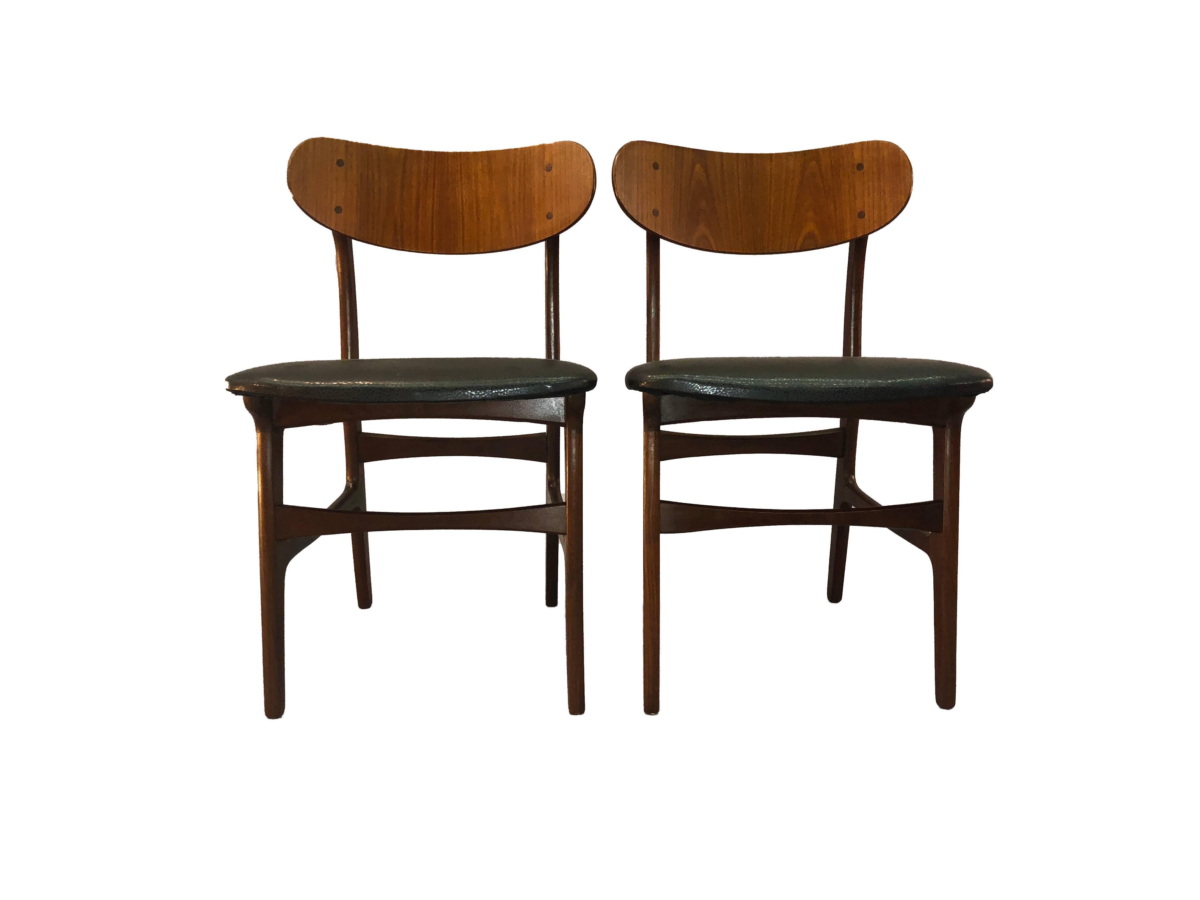 20th Century Danish Teak Round Back Dining Chairs Attributed to Johannes Anderson, Set of Six For Sale