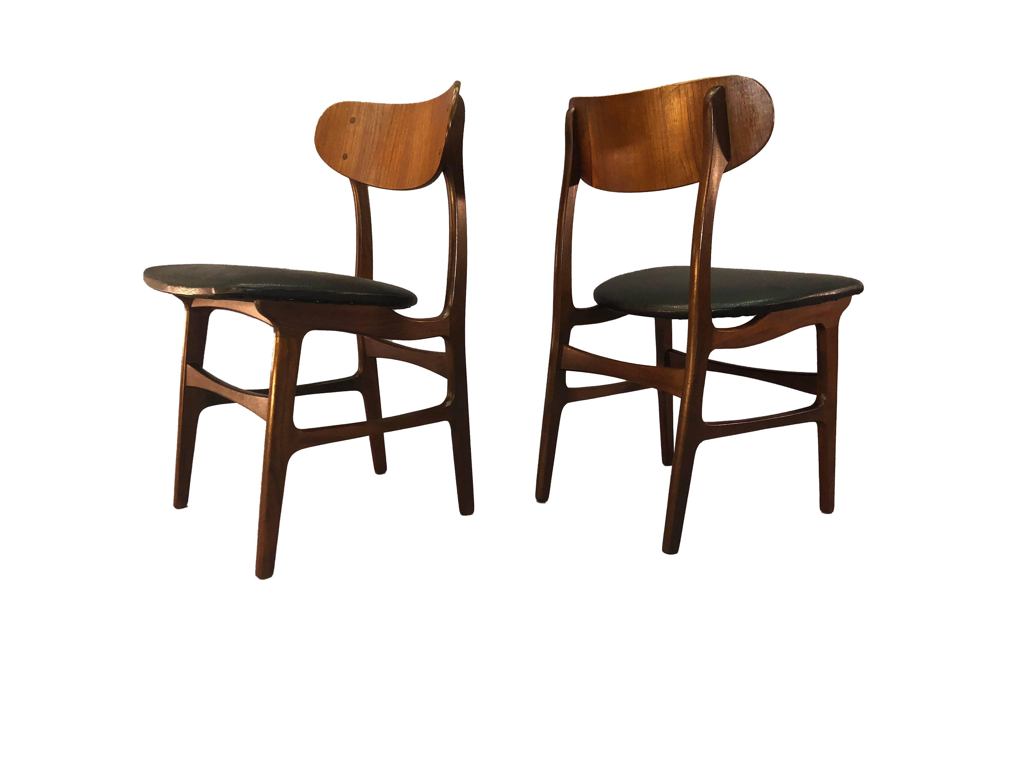 Danish Teak Round Back Dining Chairs Attributed to Johannes Anderson, Set of Six For Sale 3