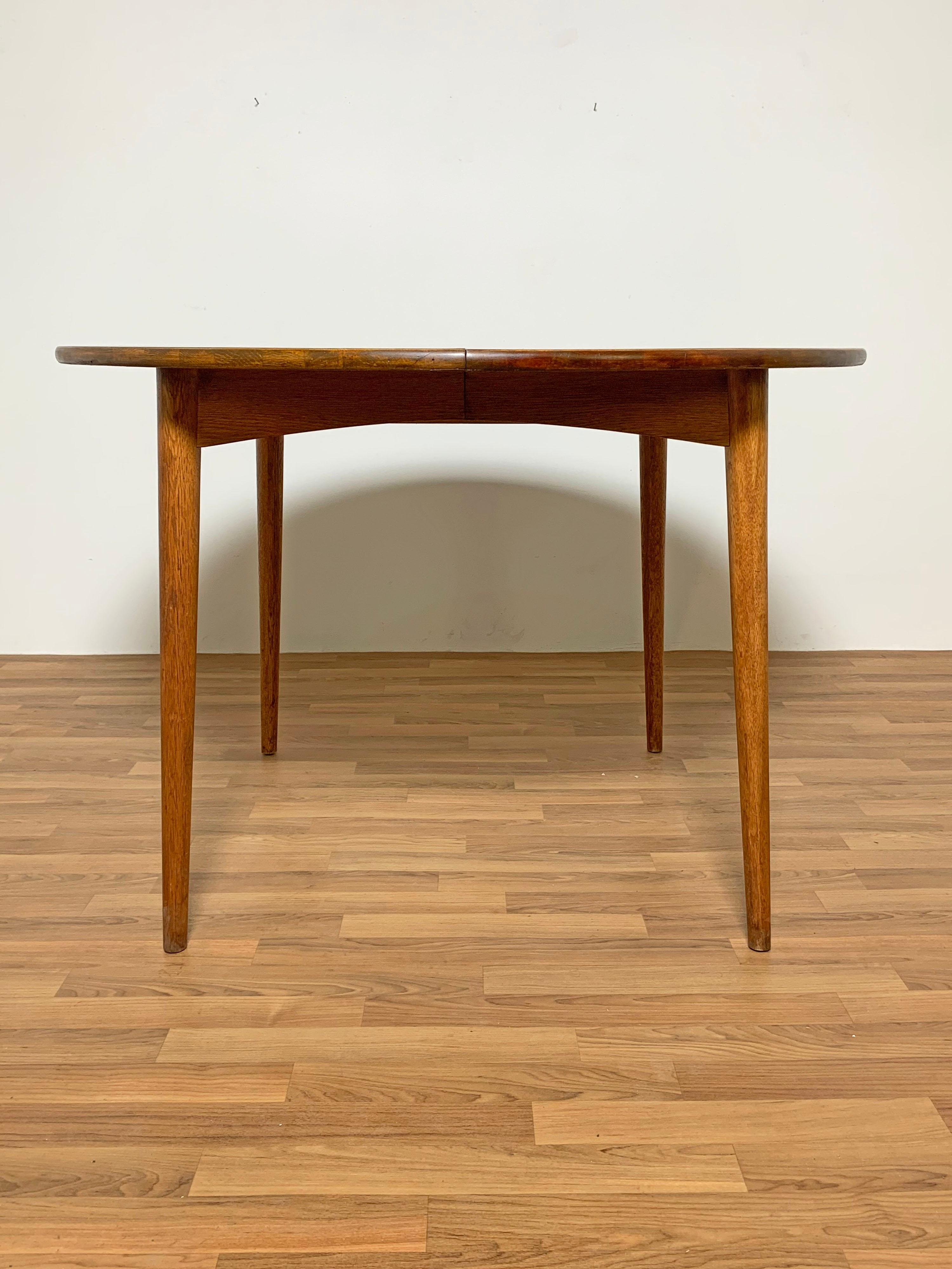Danish Teak Round Dining Table with Two Leaves, Circa 1950s 1