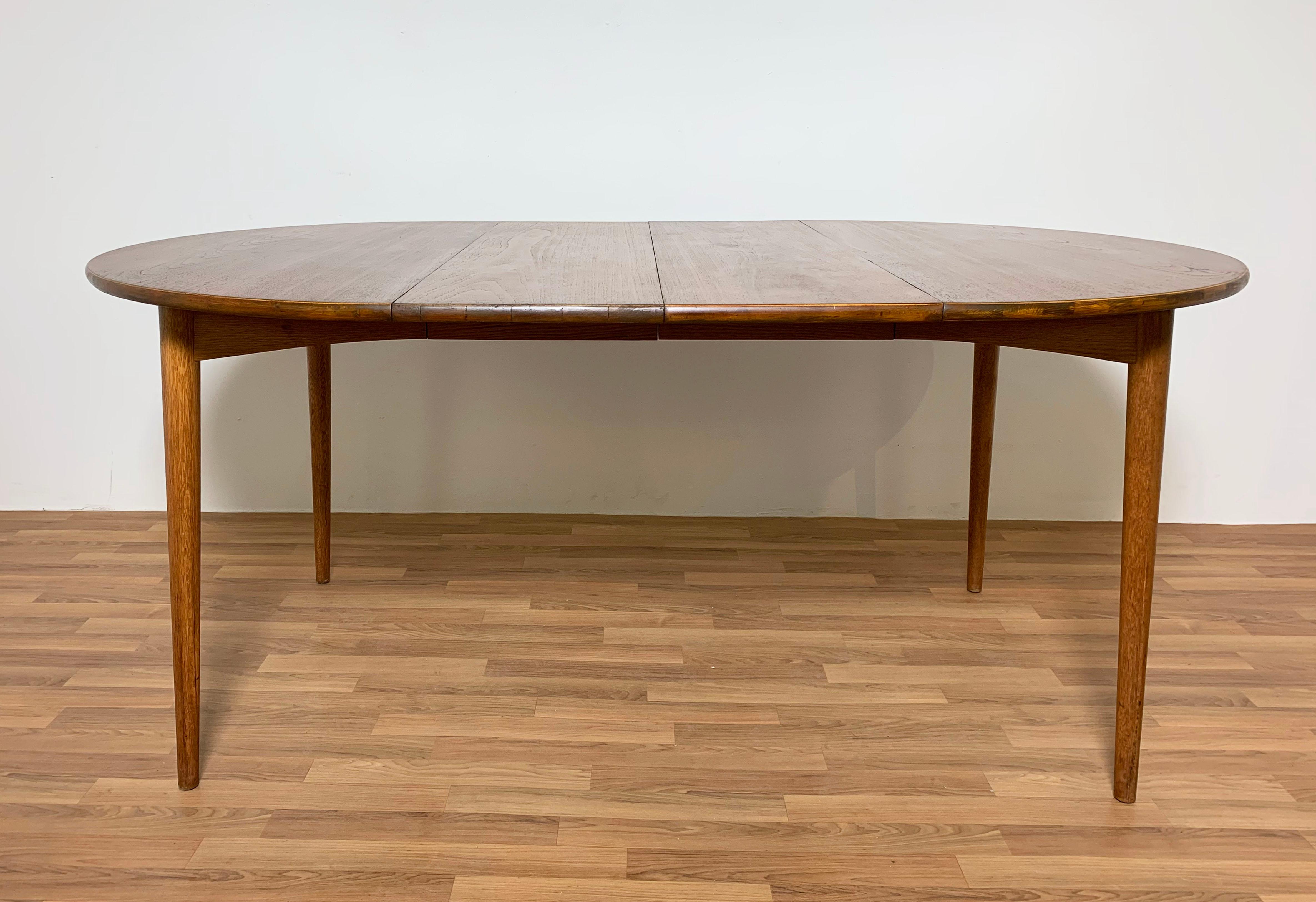 Danish Teak Round Dining Table with Two Leaves, Circa 1950s 4