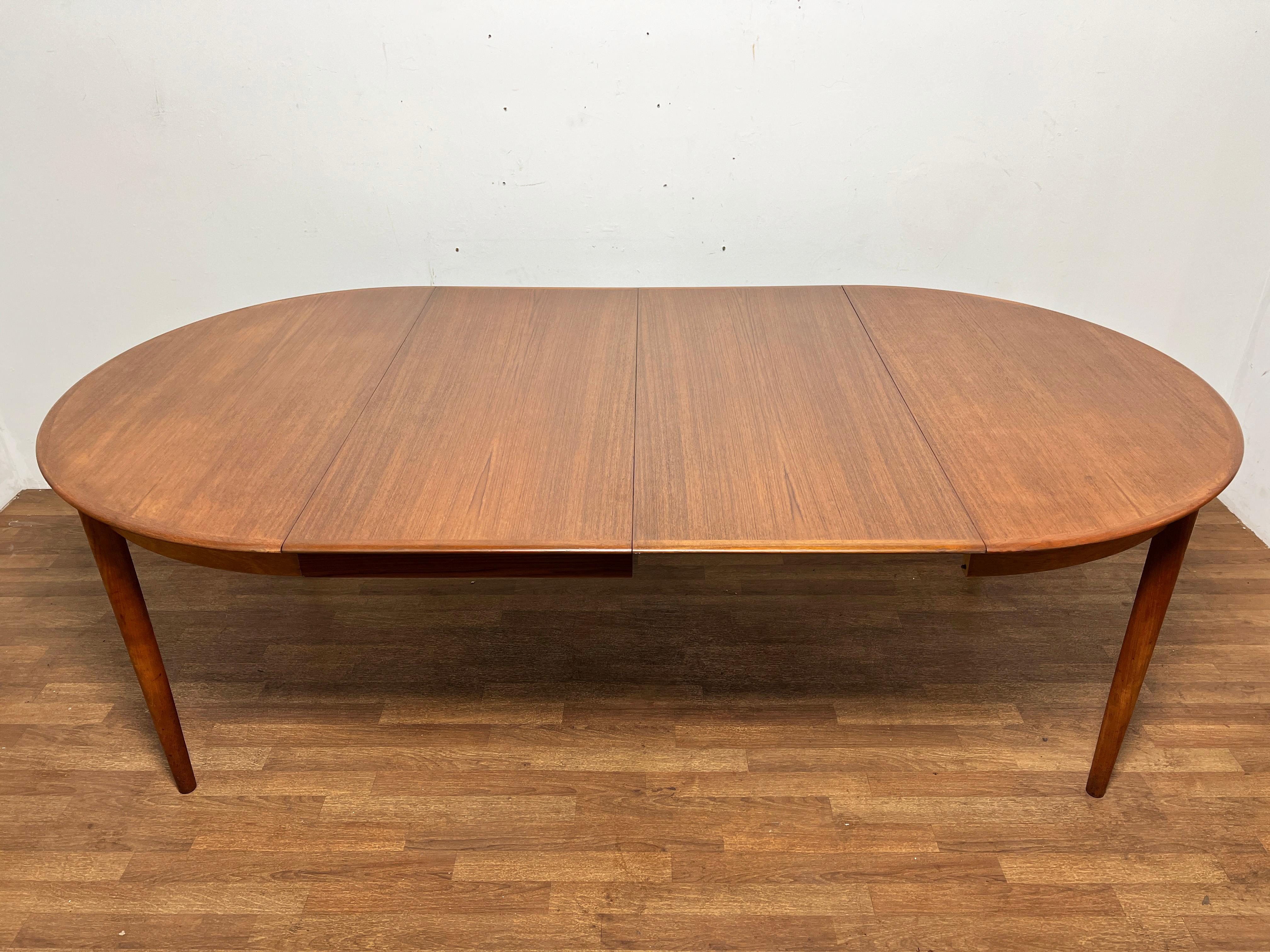 Danish teak 47