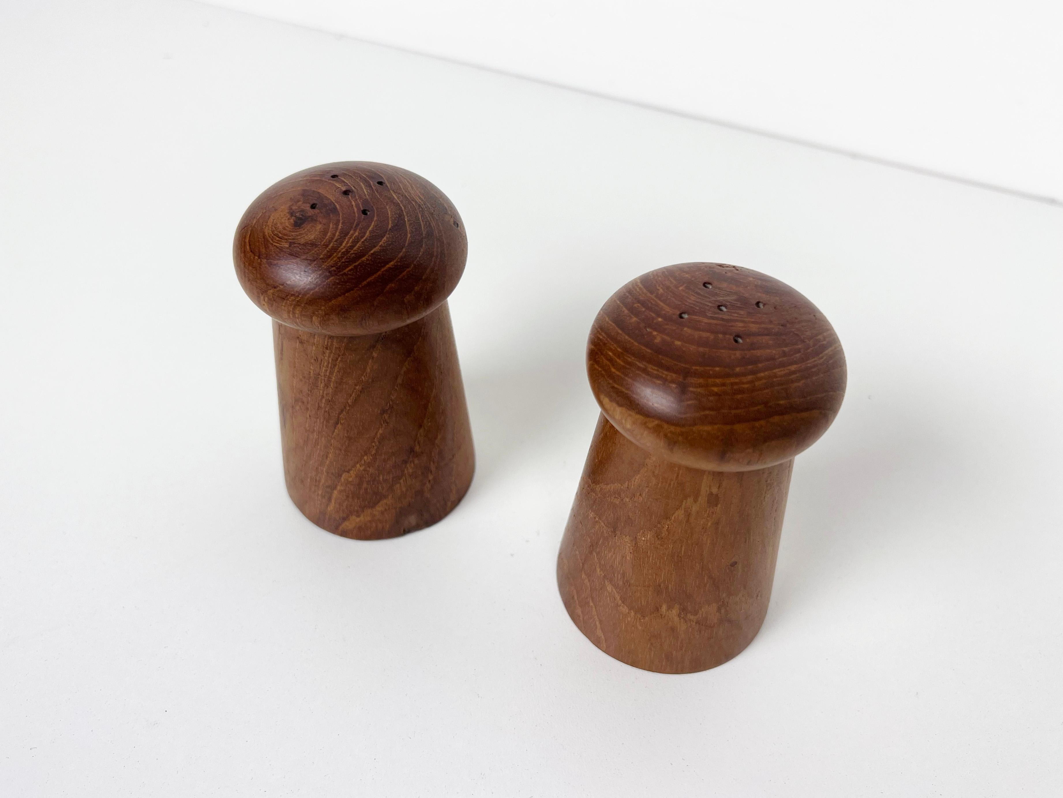 wood salt and pepper shakers vintage