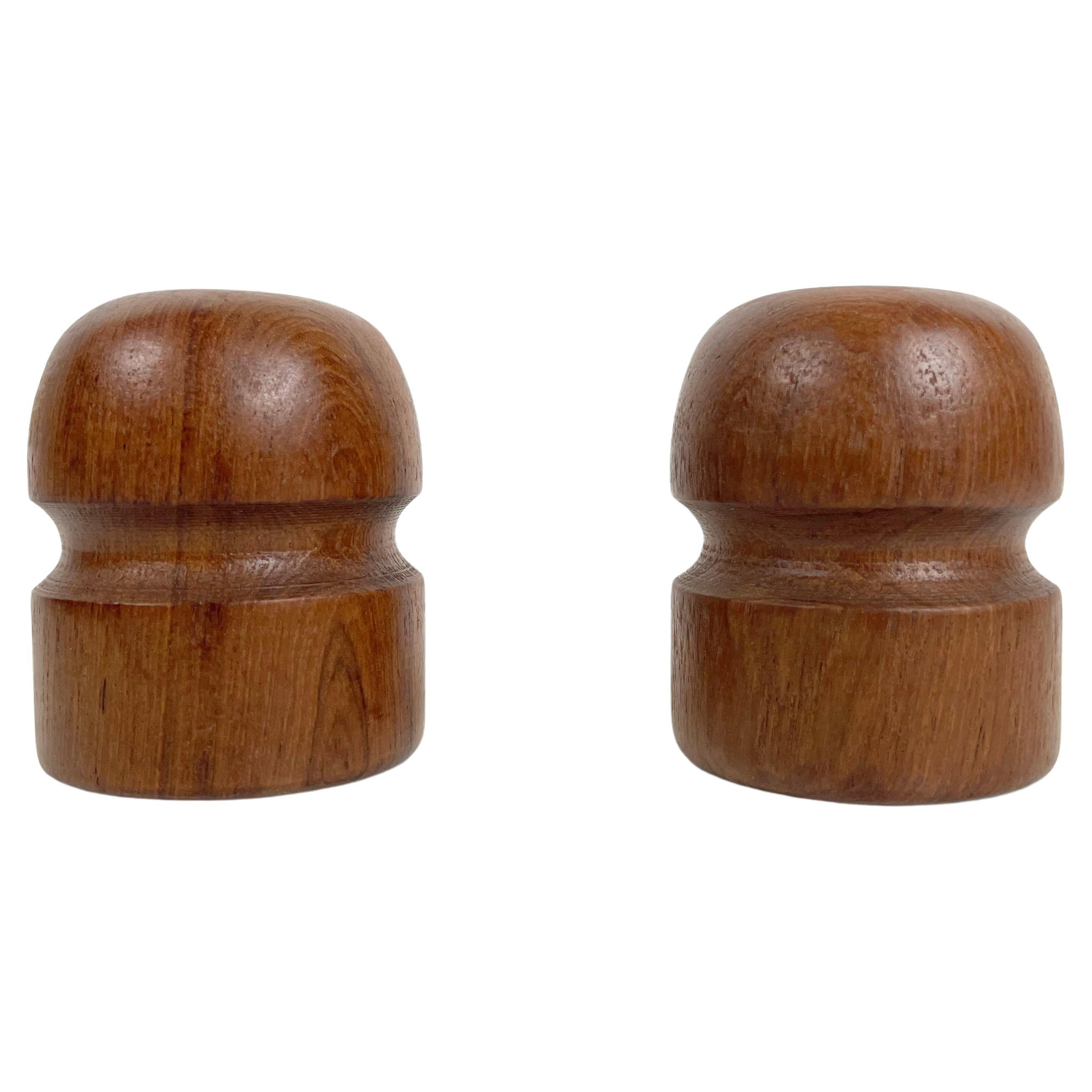 Danish Rosewood Pepper Grinder and Salt Shaker Set For Sale at 1stDibs