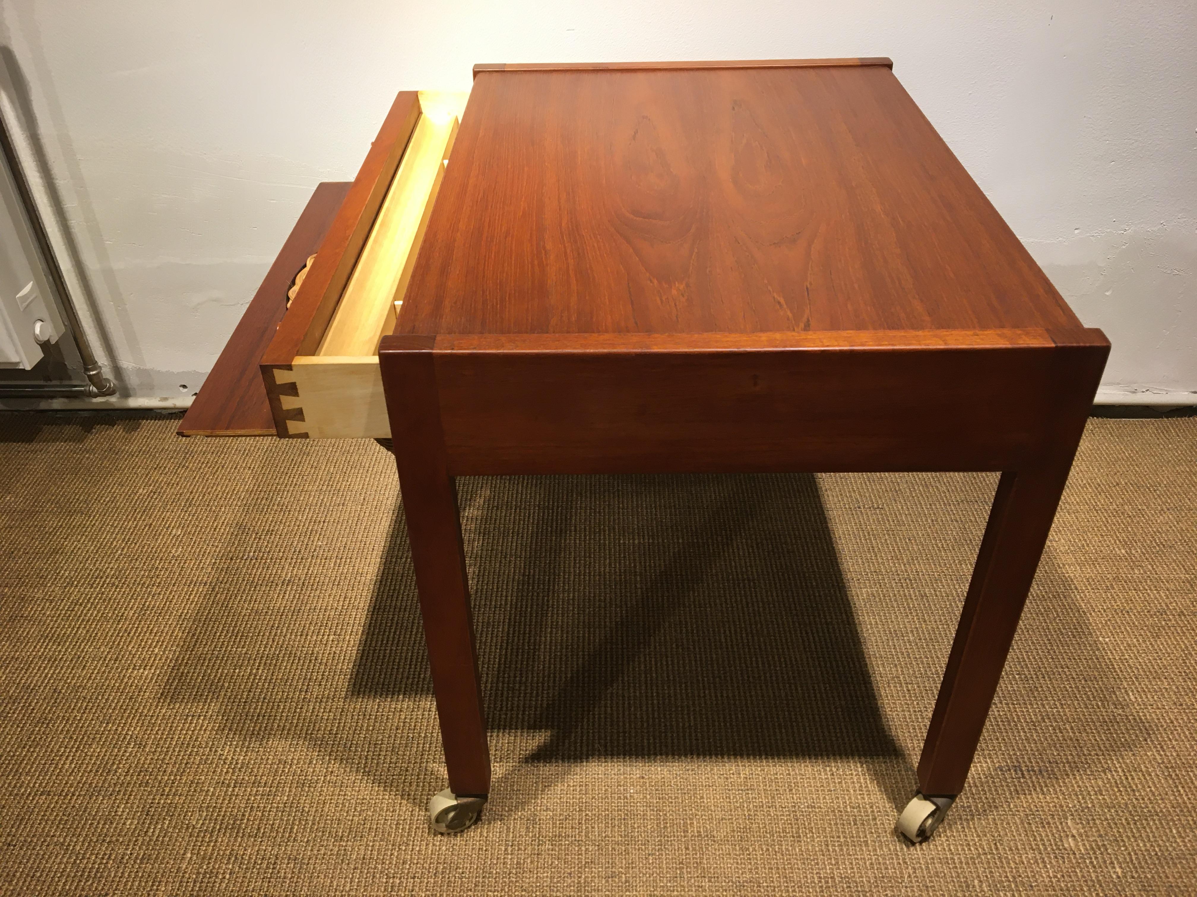 Danish Teak Sewing Table, Made by Danish Carpenter In Good Condition For Sale In Odense, Denmark