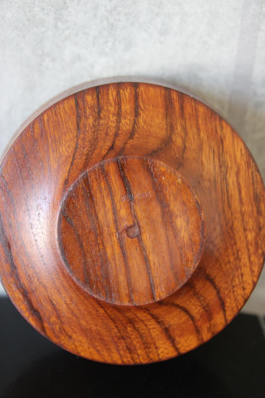Danish Teak Side Dish - Set of 6 / Unique Midcentury In Good Condition For Sale In Los Angeles, CA
