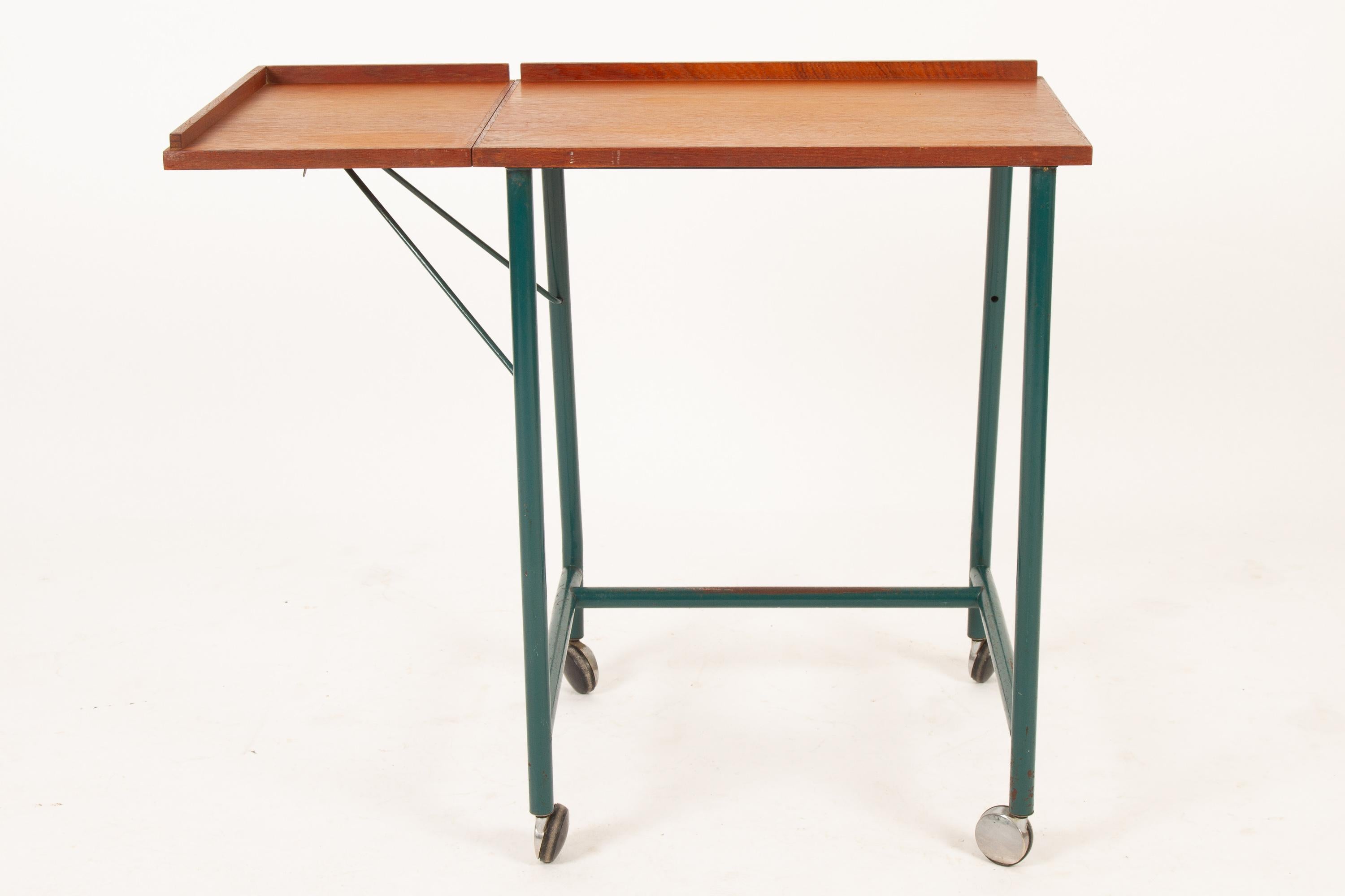 Danish Teak Side Table with Green Metal Frame, 1960s im Zustand „Gut“ in Asaa, DK