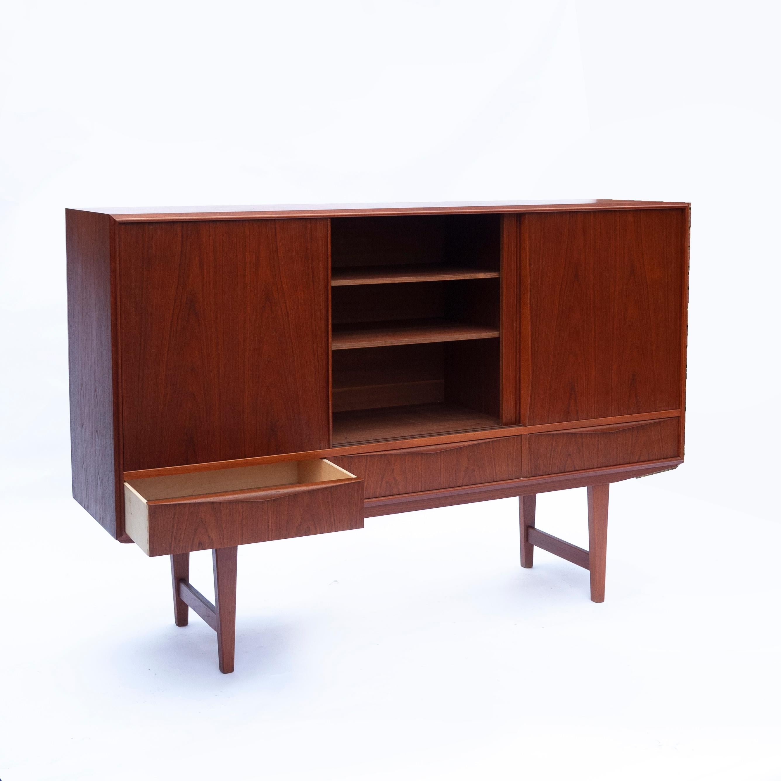 Danish Teak Sideboard by E W Bach for Sejling Skabe, 1960s For Sale 2