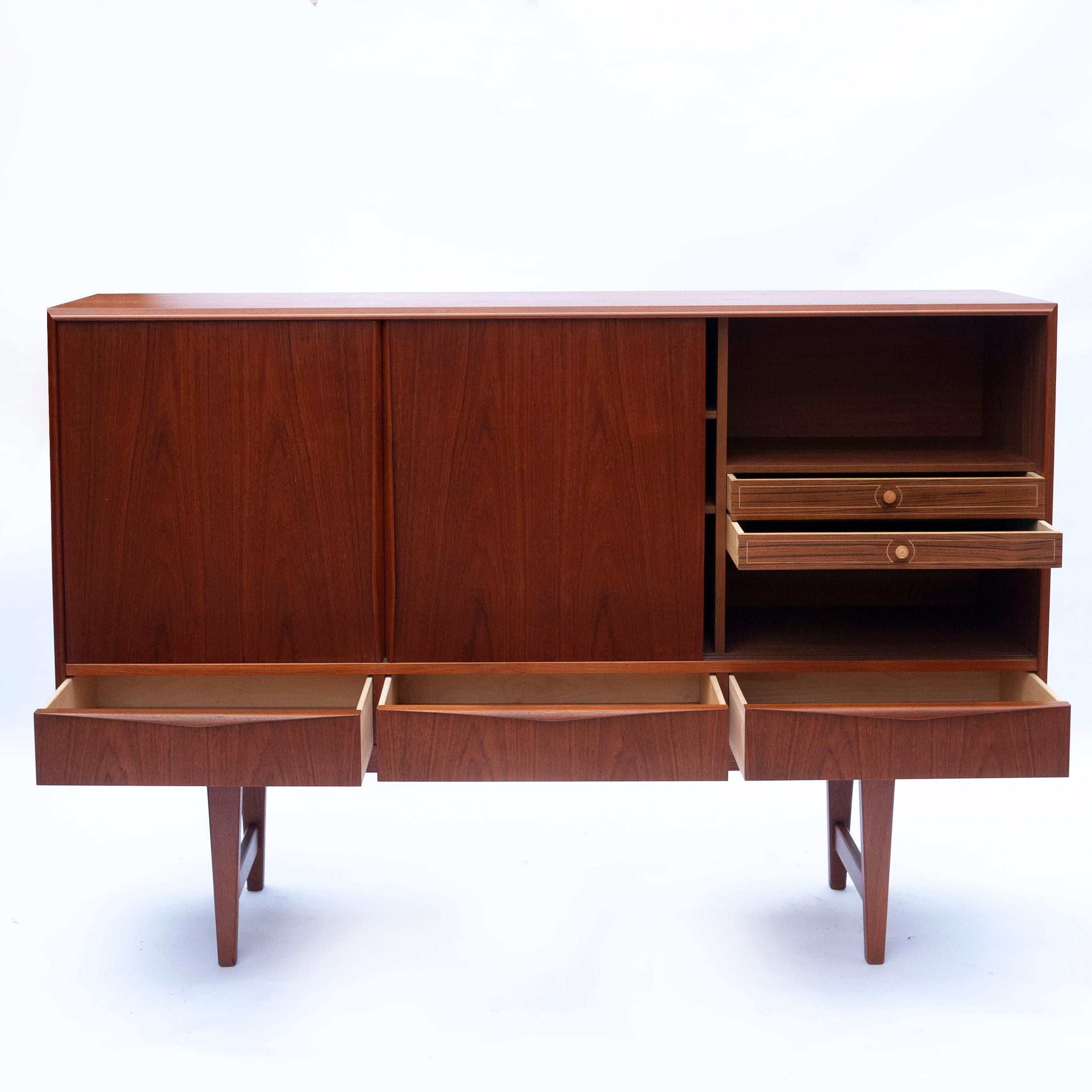 Danish Teak Sideboard by E W Bach for Sejling Skabe, 1960s For Sale 4