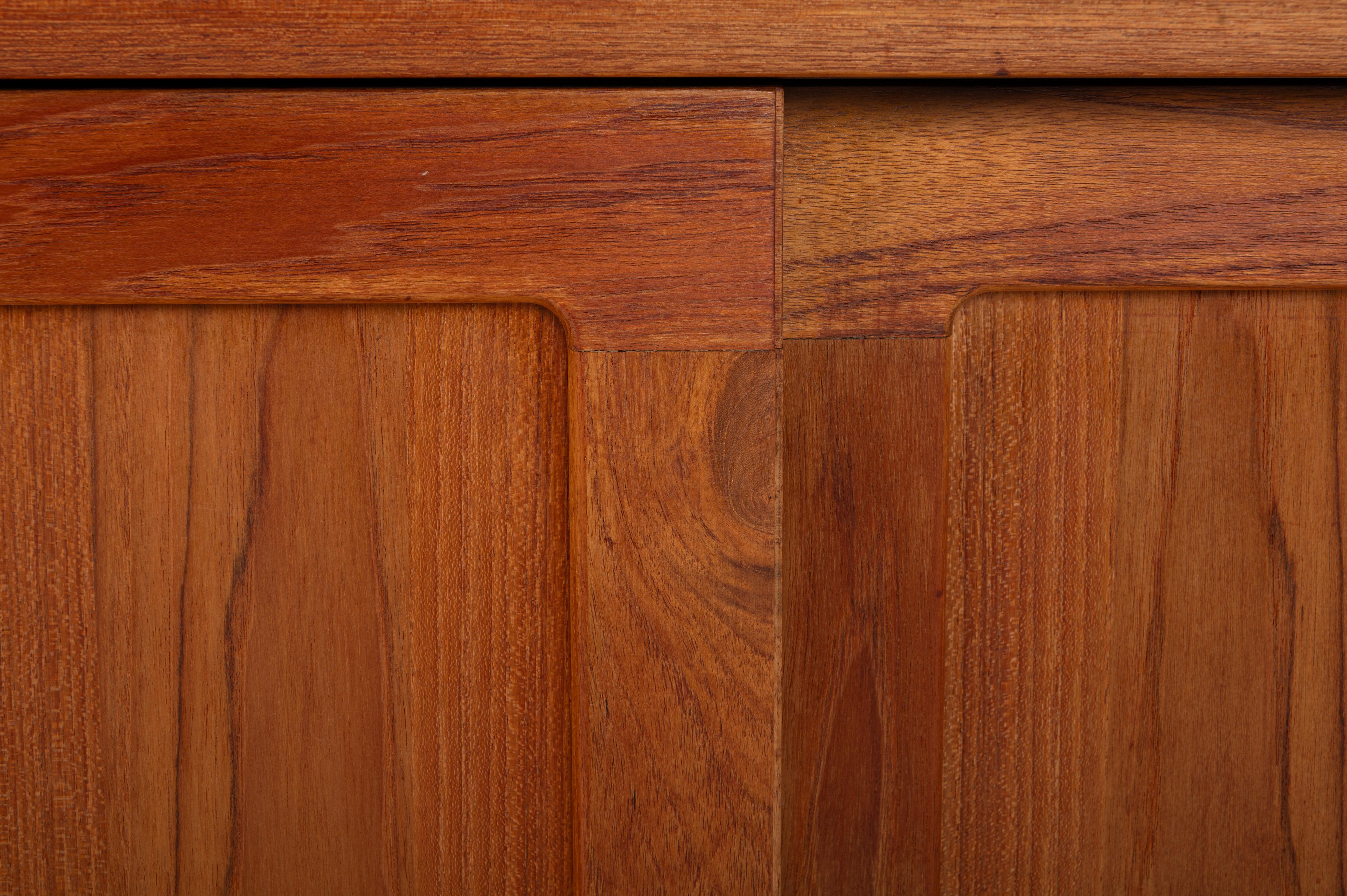 Credenza in teak danese di H. H. Klein per Bramin, Danimarca, anni '60 in vendita 3