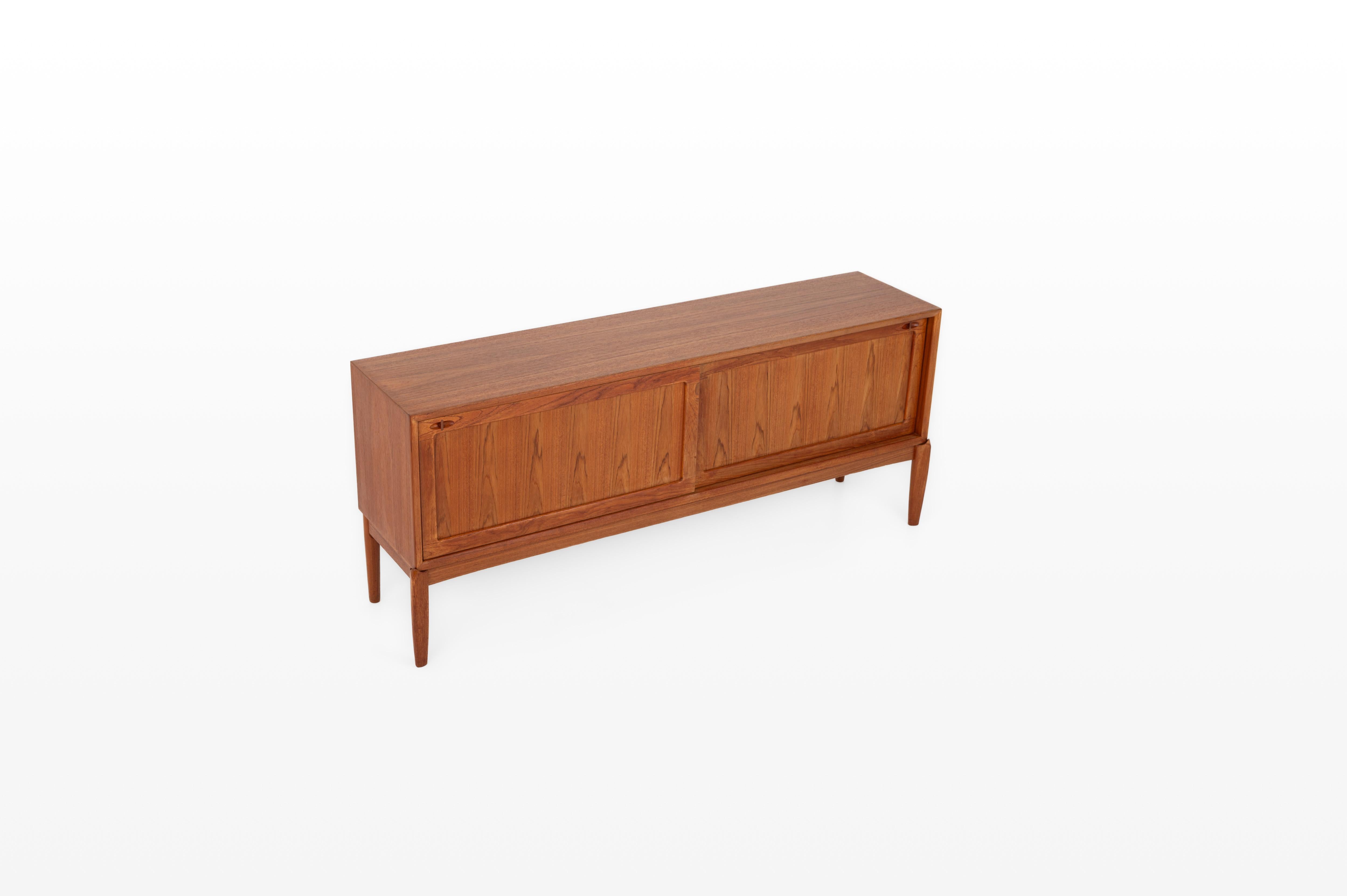 Danese Credenza in teak danese di H. H. Klein per Bramin, Danimarca, anni '60 in vendita