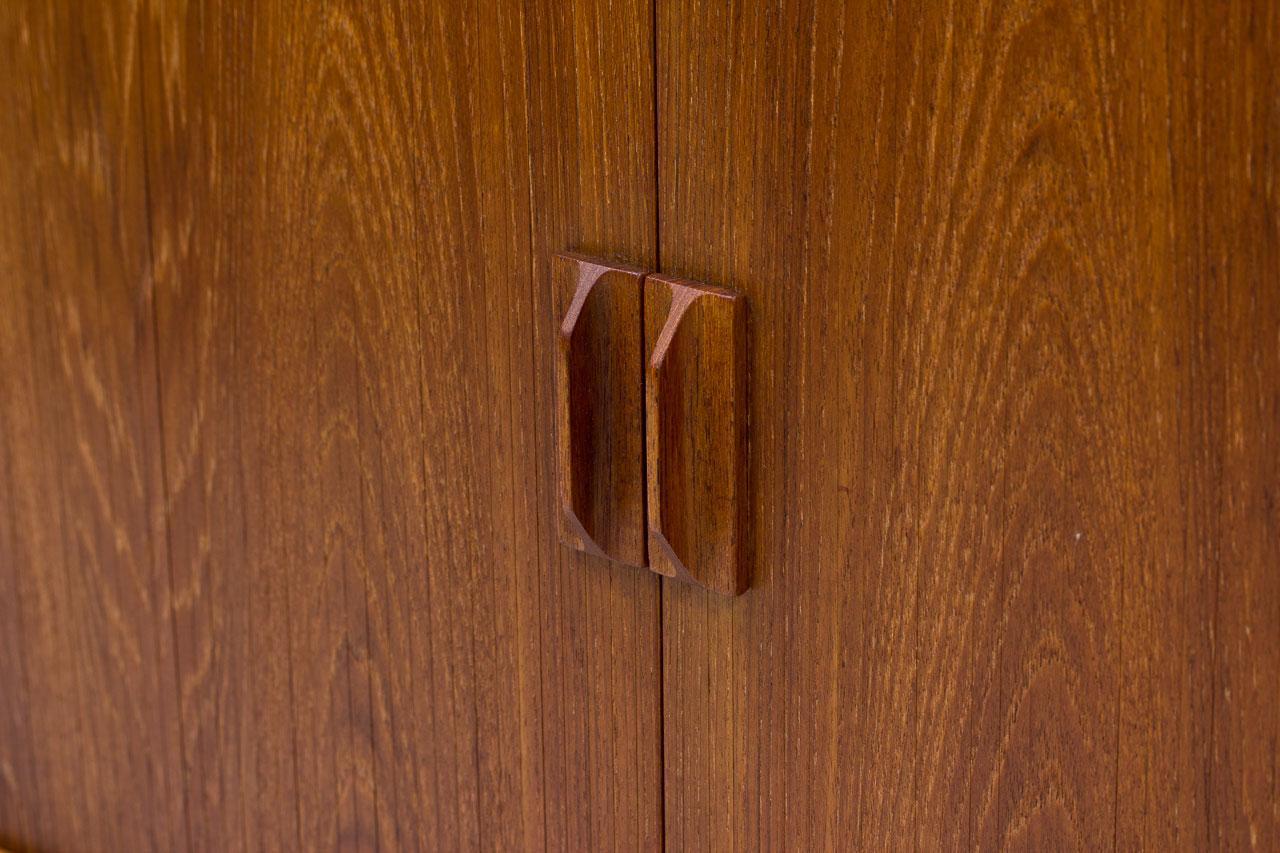Danish Teak Sideboard by Svend Aage Larsen for Faarup Mobelfabrik, 1960s 5