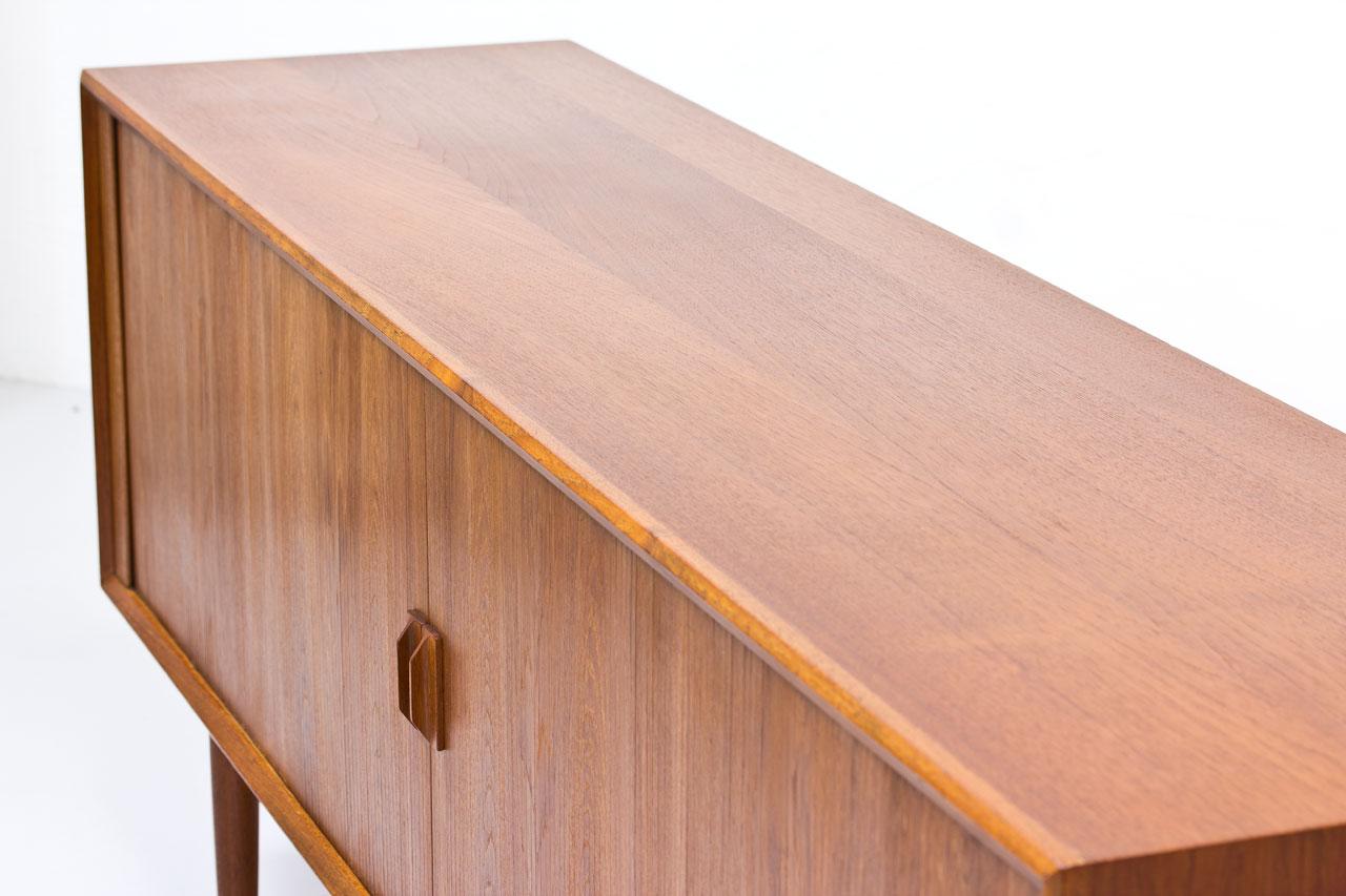 Danish Teak Sideboard by Svend Aage Larsen for Faarup Mobelfabrik, 1960s 4