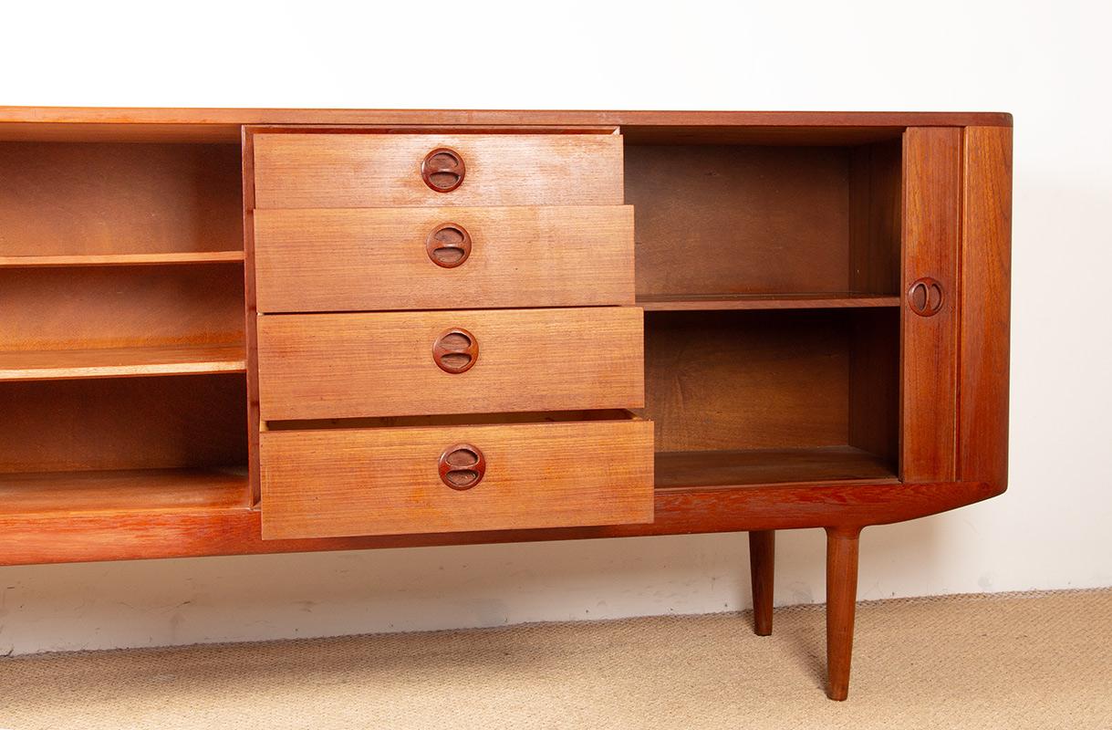 Danish teak sideboard model 42 by Harry Østergaard for Randers Mobelfabrik 1960. For Sale 4