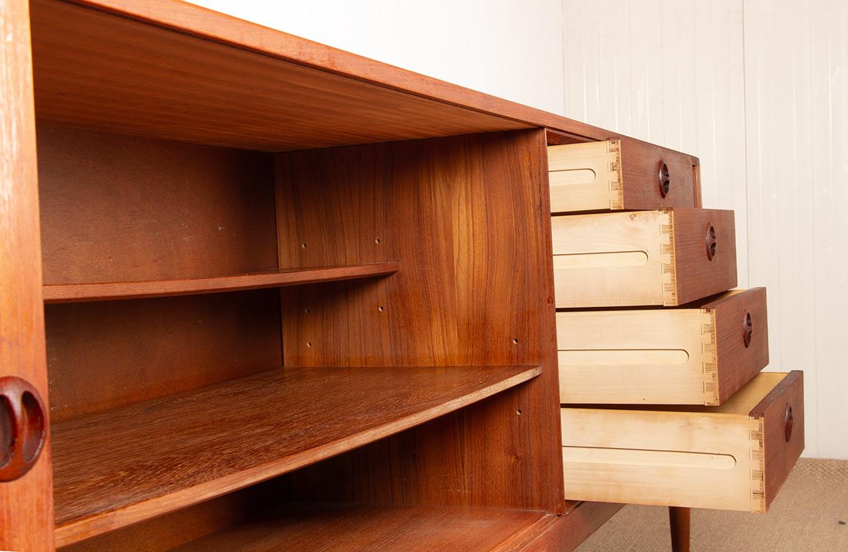 Danish teak sideboard model 42 by Harry Østergaard for Randers Mobelfabrik 1960. For Sale 5