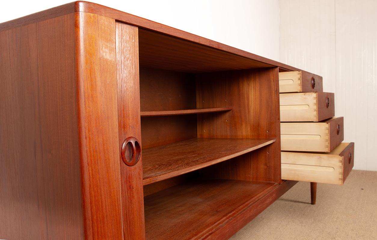 Danish teak sideboard model 42 by Harry Østergaard for Randers Mobelfabrik 1960. For Sale 6