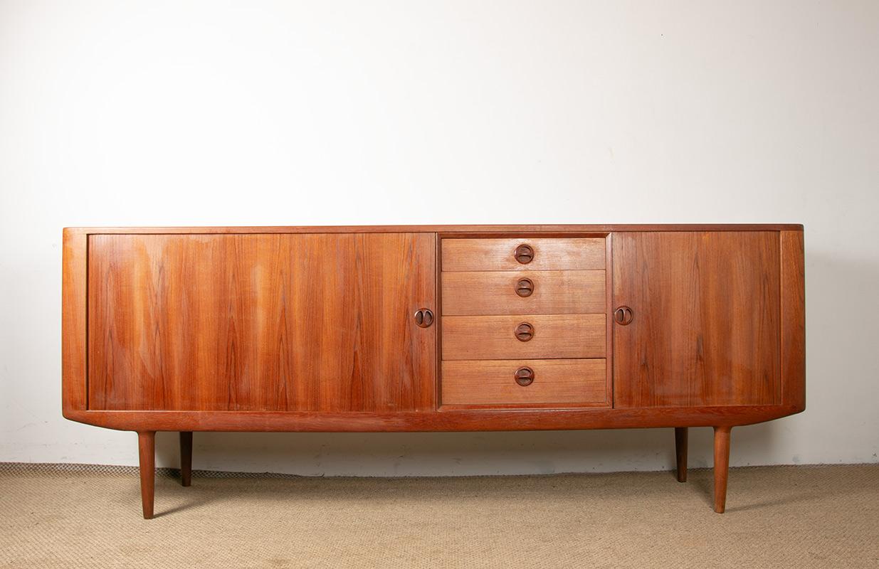 Mid-20th Century Danish teak sideboard model 42 by Harry Østergaard for Randers Mobelfabrik 1960. For Sale