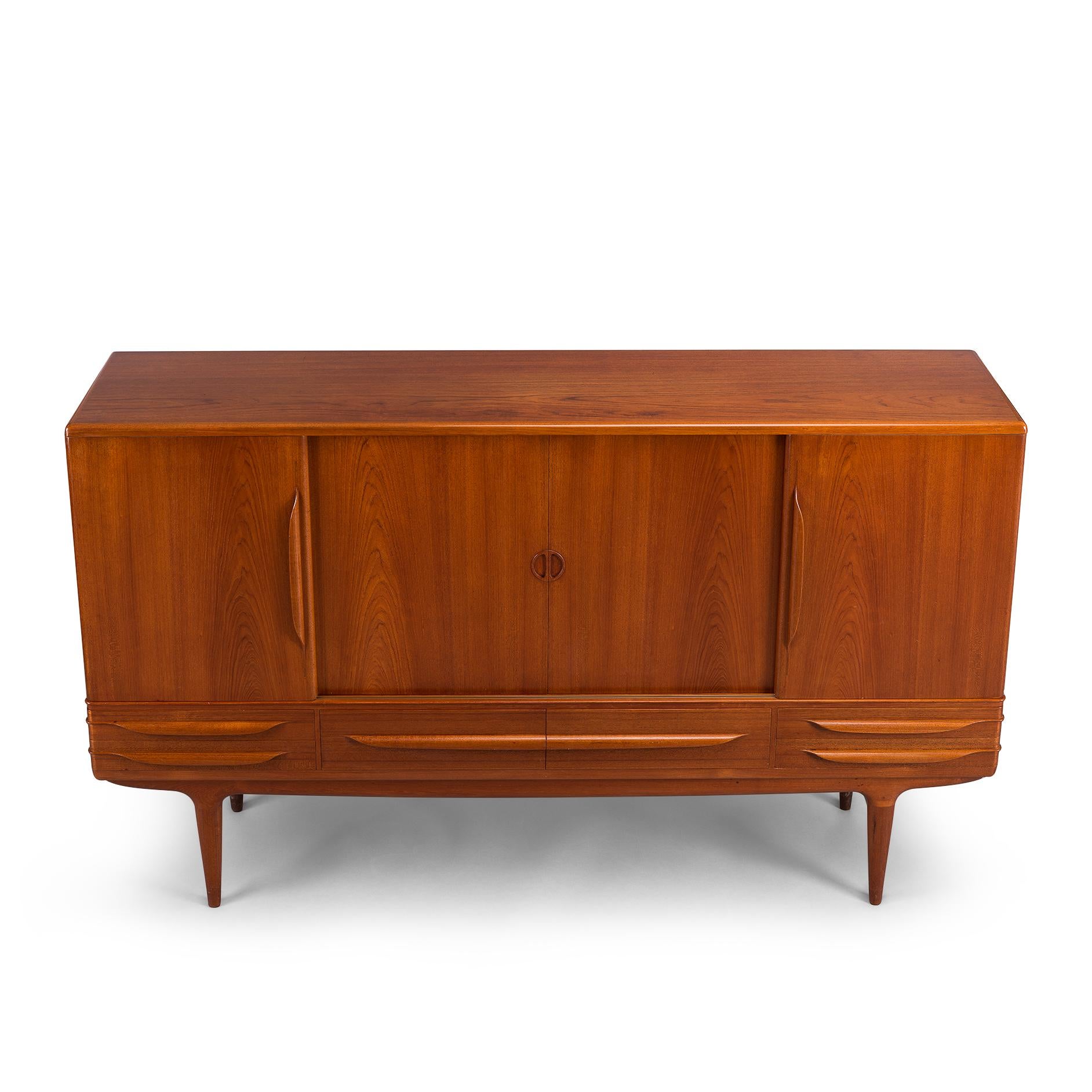 Veneer Danish Teak Sideboard UM 14 by Johannes Andersen for Uldum Møbelfabrik, 1960s