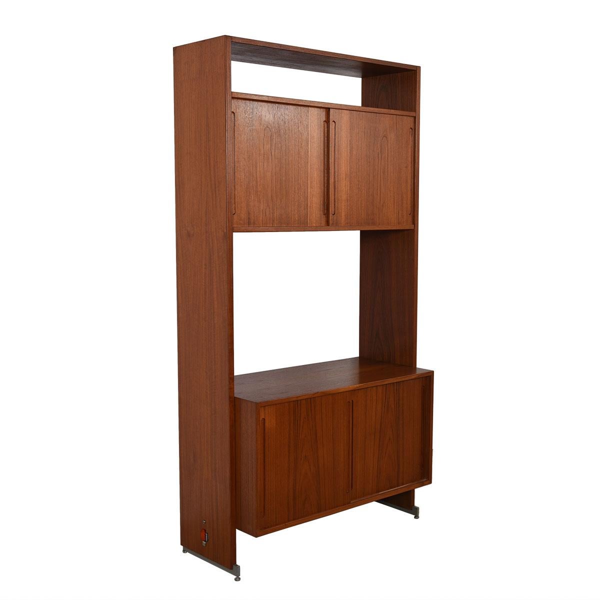 Danish Teak Single Column Wall Unit / Room Divider by Hans Wegner

Use alone or add to your wall system with this single column in teak designed by Hans Wegner.

Piece is finished on all sides.

This unit features two closed storage cabinets, both