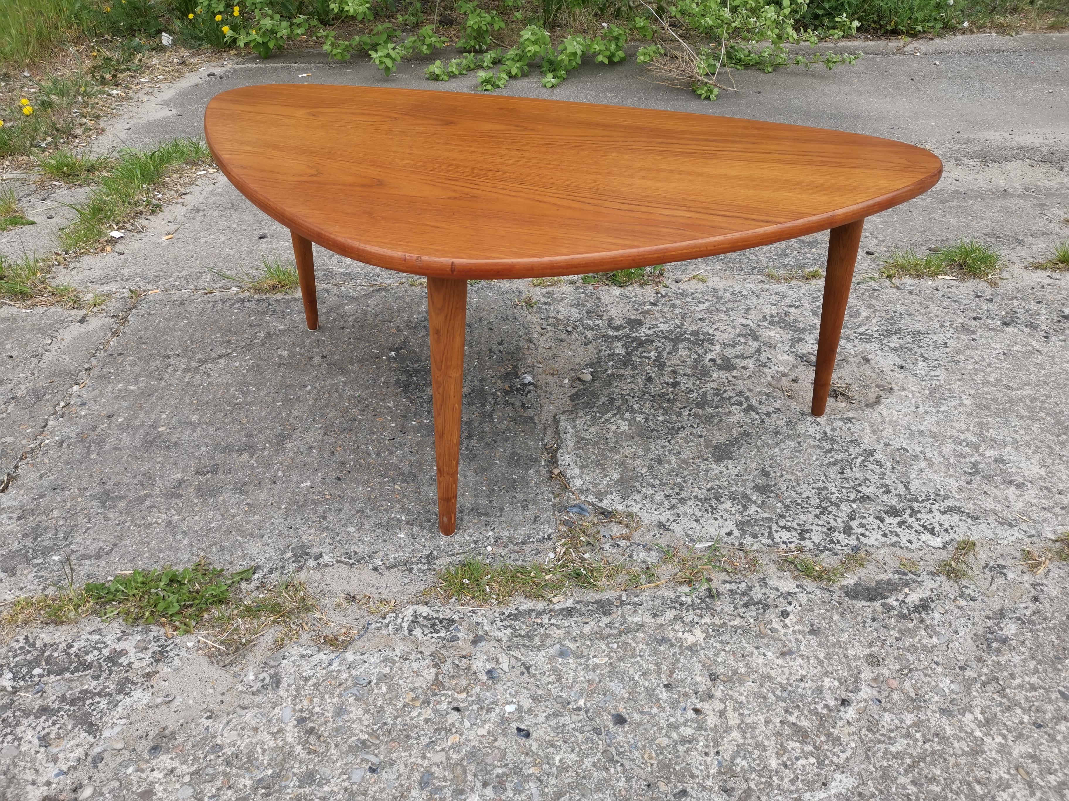 Danish Teak Sofa Table from Anton Kildeberg's Møbelfabrik, 1960's In Good Condition In Copenhagen, DK