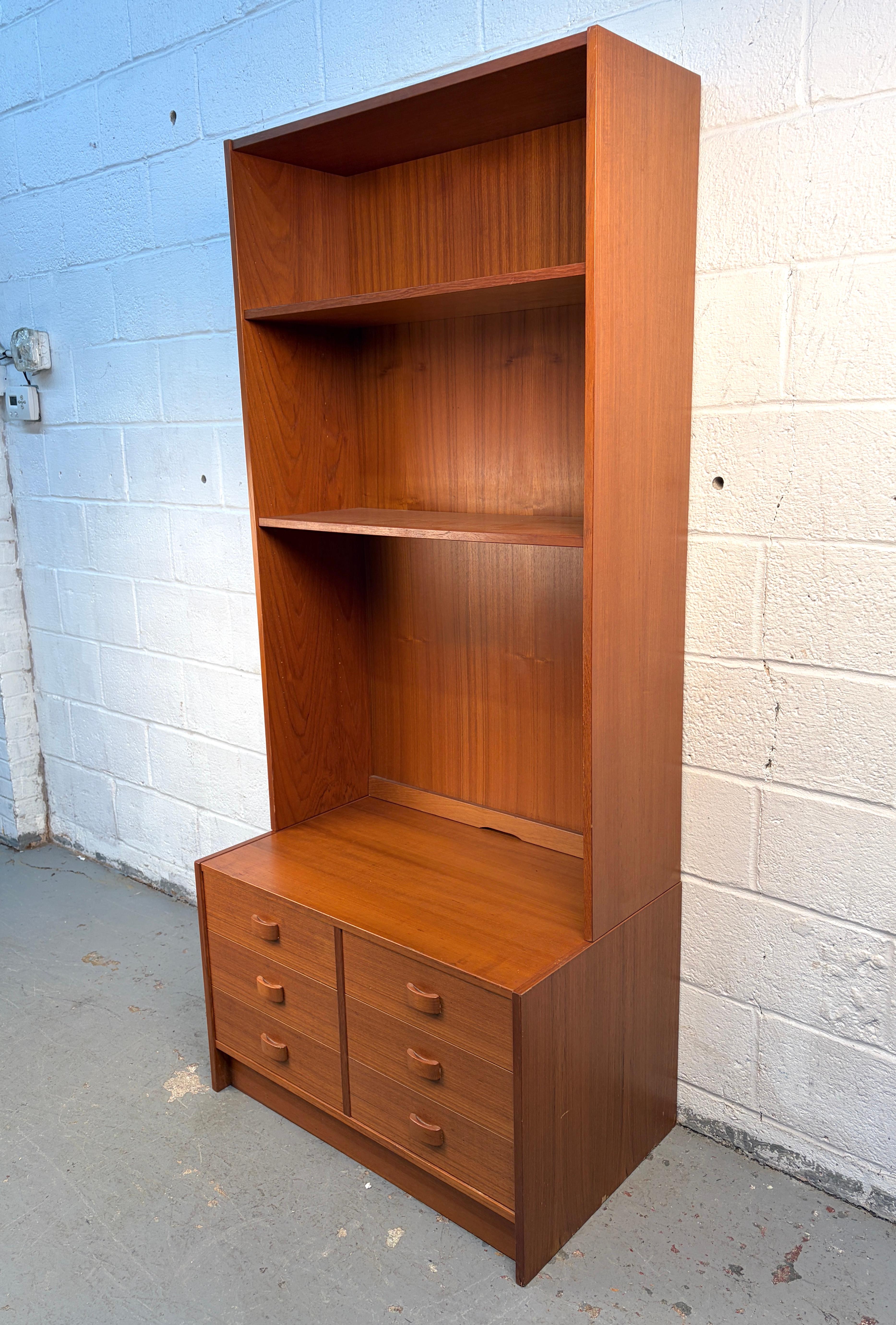 Vintage Danish Teak Bookcase by Domino Møbler For Sale at 1stDibs