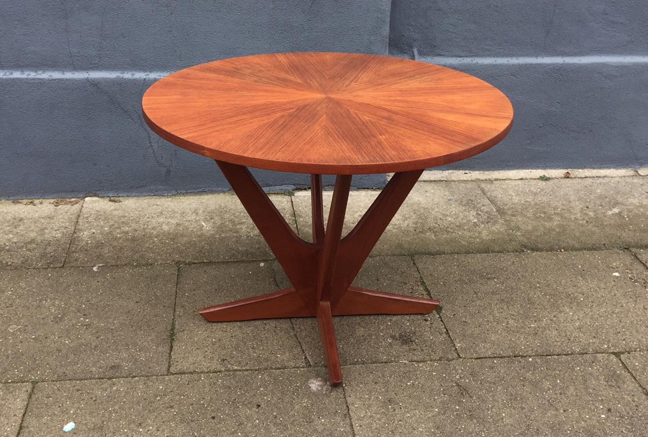 Danish Teak Starburst Coffee Table by Søren Georg Jensen for Kubus, 1960s For Sale 1